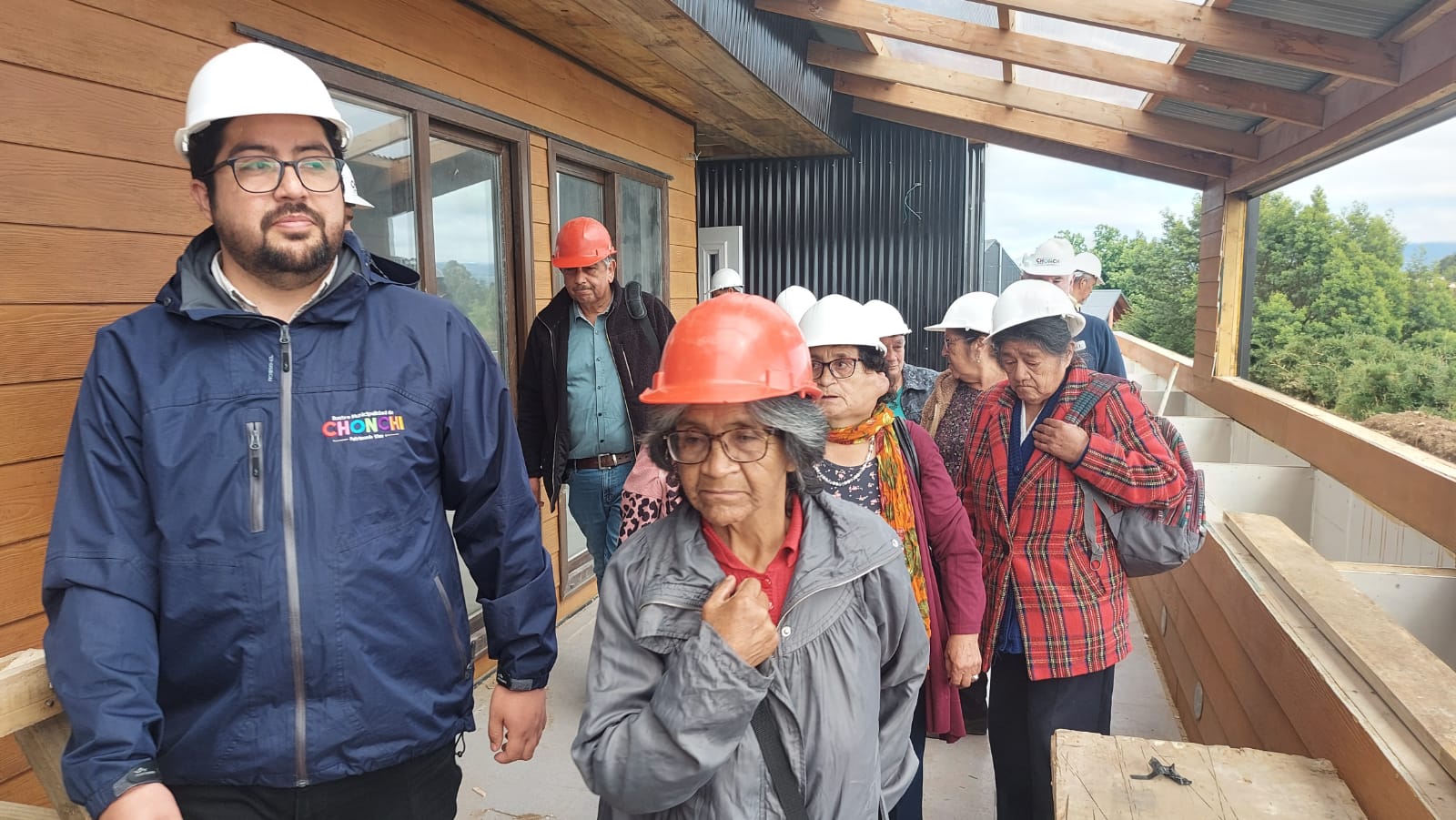 Construcción del Centro de Día para el Adulto Mayor de Chonchi tiene 90% de avance