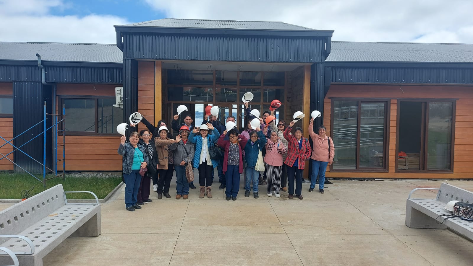 Construcción del Centro de Día para el Adulto Mayor de Chonchi tiene 90% de avance