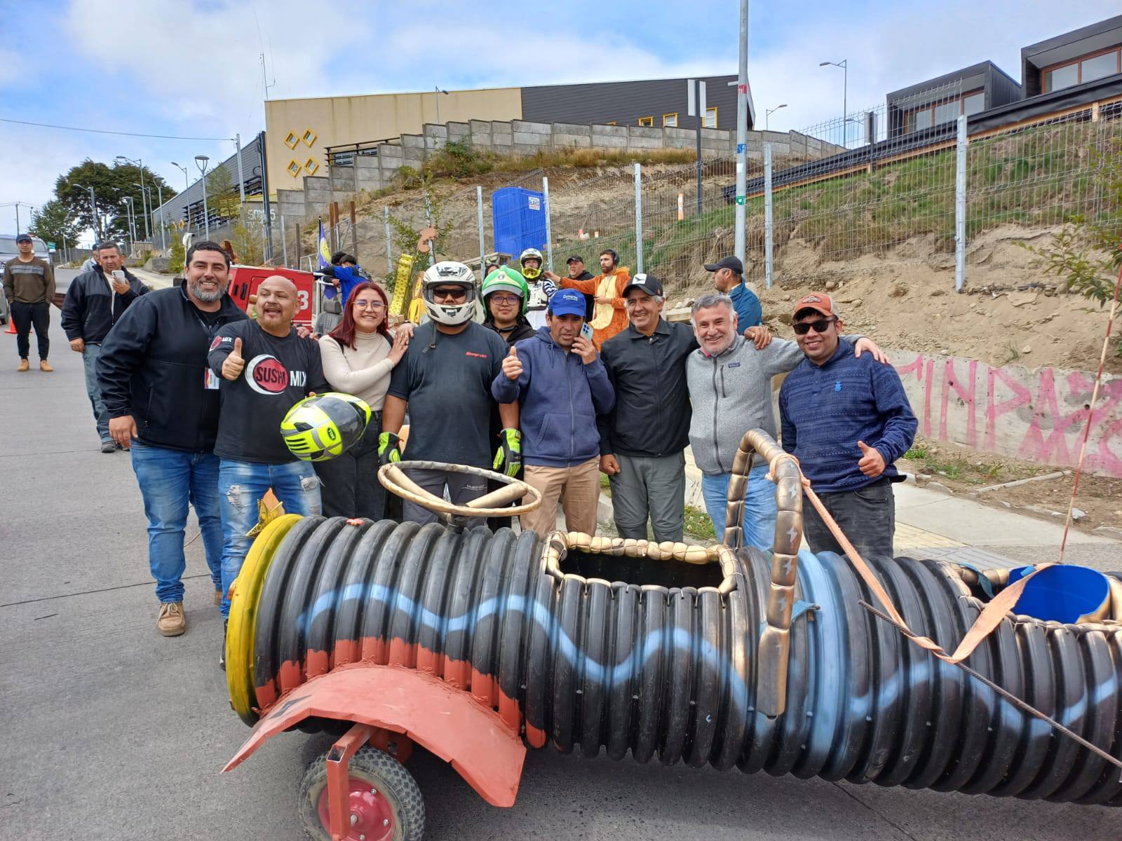 CHONCHI REALIZA LA PRIMERA COMPETENCIA DE CARRITOS LOCOS EN PROVINCIA DE CHILOÉ
