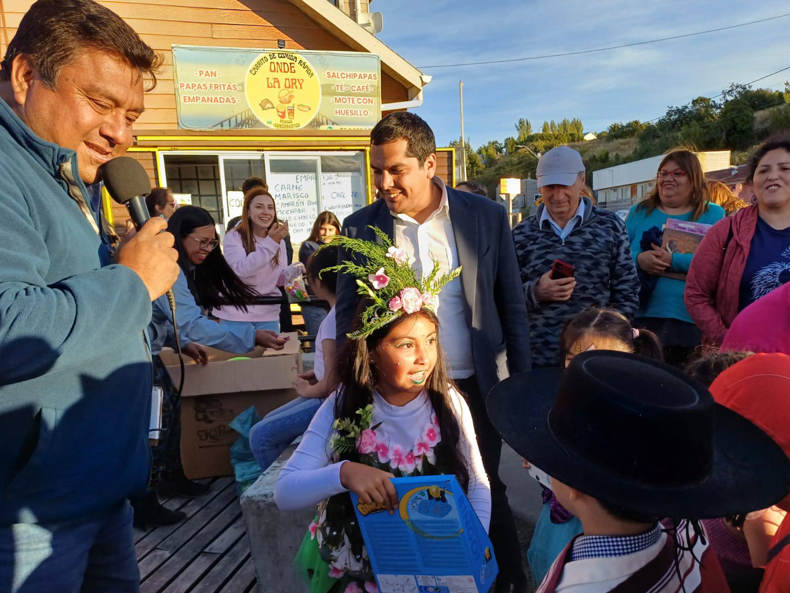 SEMANA HUILLINCANA SORPRENDE CON CARROS ALEGÓRICOS