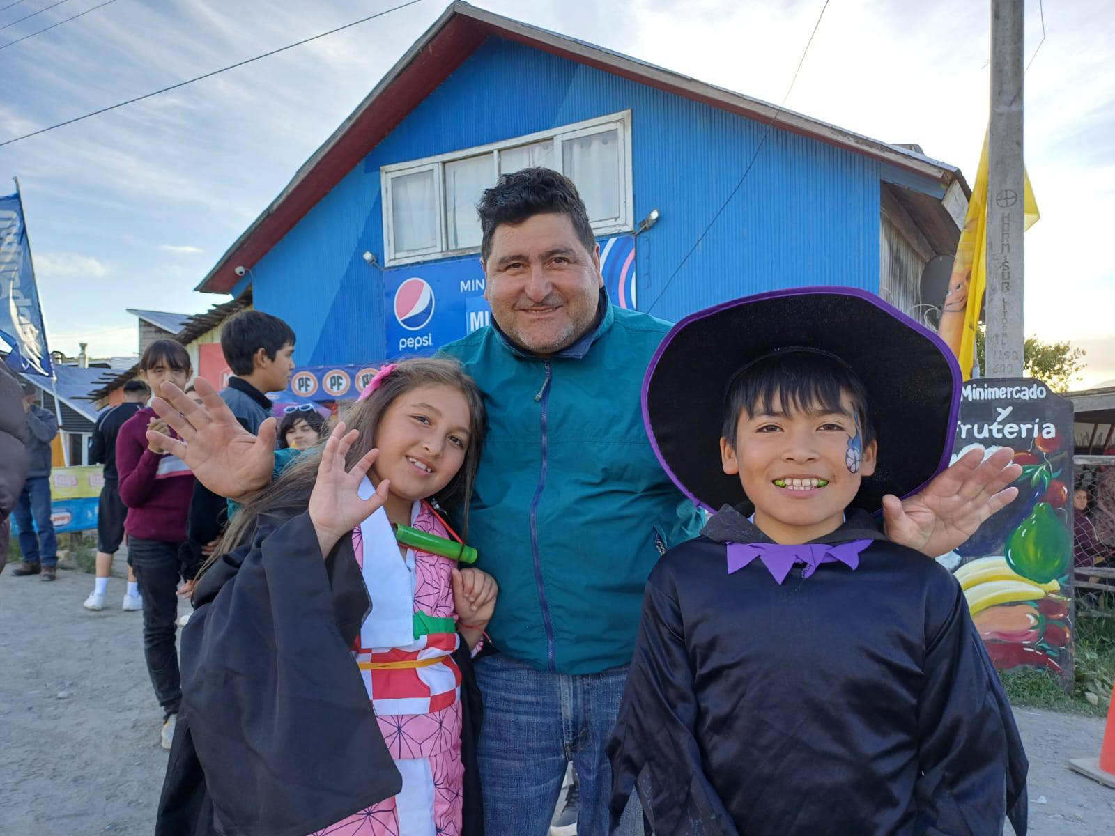 SEMANA HUILLINCANA SORPRENDE CON CARROS ALEGÓRICOS