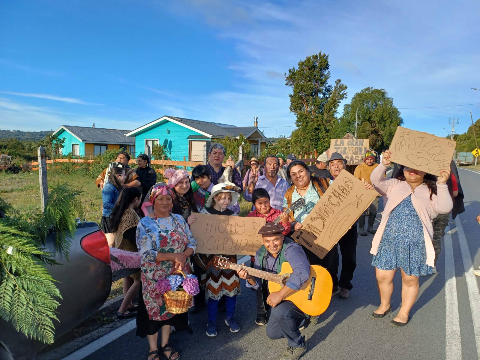 SEMANA HUILLINCANA SORPRENDE CON CARROS ALEGÓRICOS