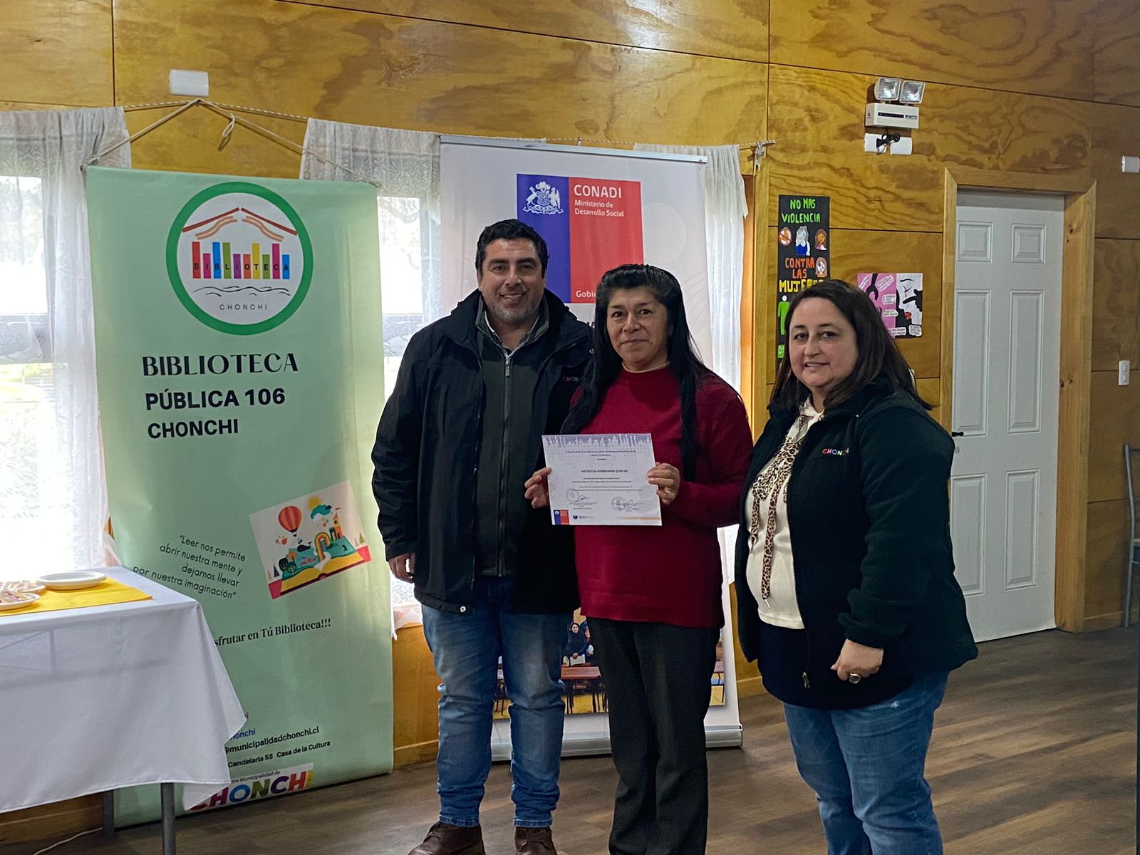 DIRIGENTES Y SOCIOS DE LAS COMUNIDADES INDÍGENAS DE LA CUENCA DEL LAGO HUILLINCO-CUCAO SE CAPACITAN EN ALFABETIZACIÓN DIGITAL.