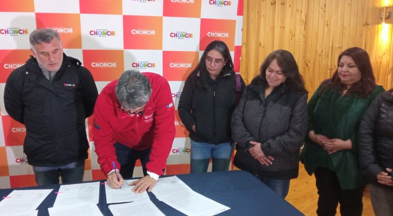 FOTO 3 FIRMA DE CONVENIO