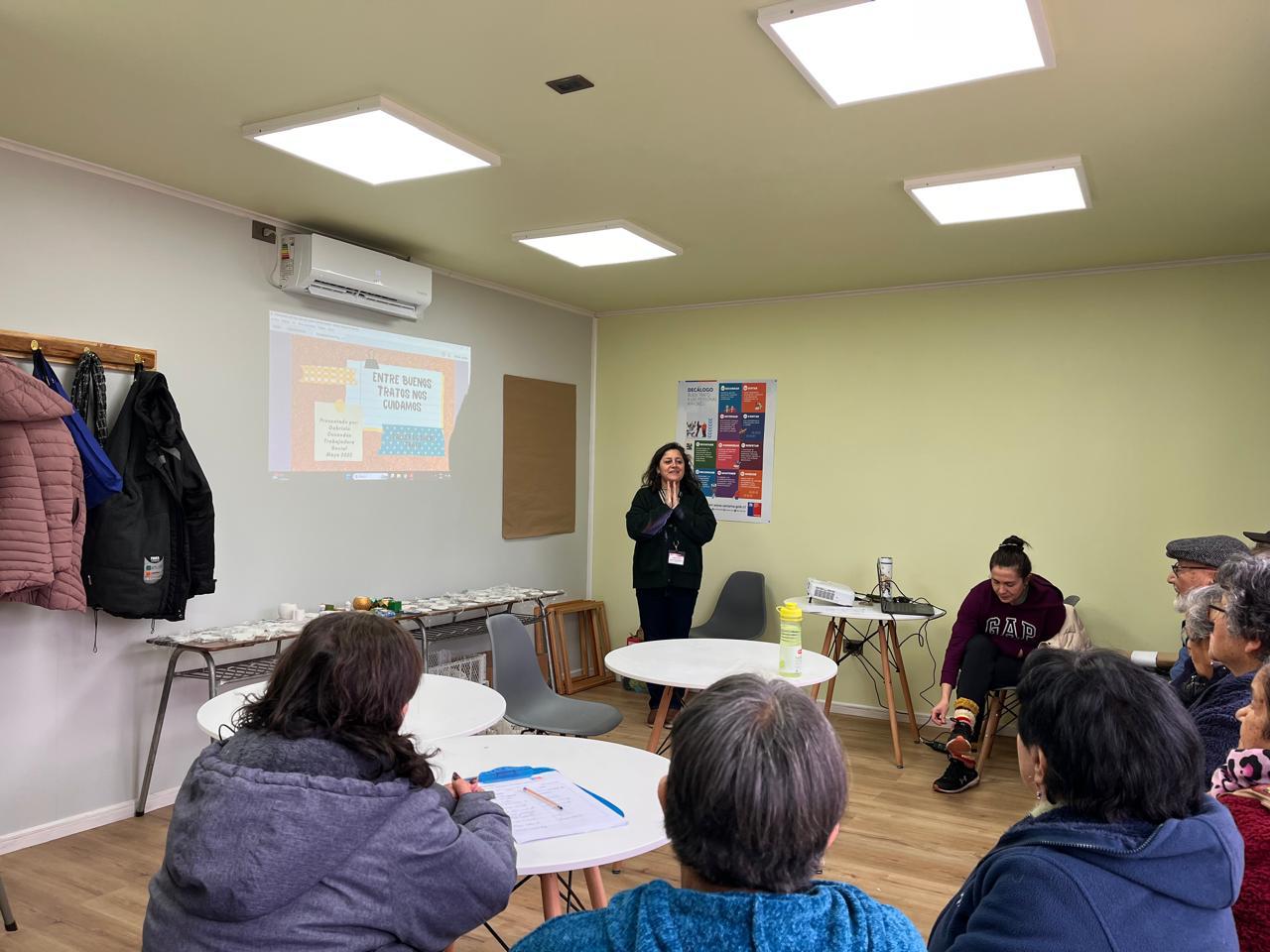 MUNICIPIO DE CHONCHI SE PREOCUPA POR EL BUEN TRATO A LAS PERSONAS MAYORES