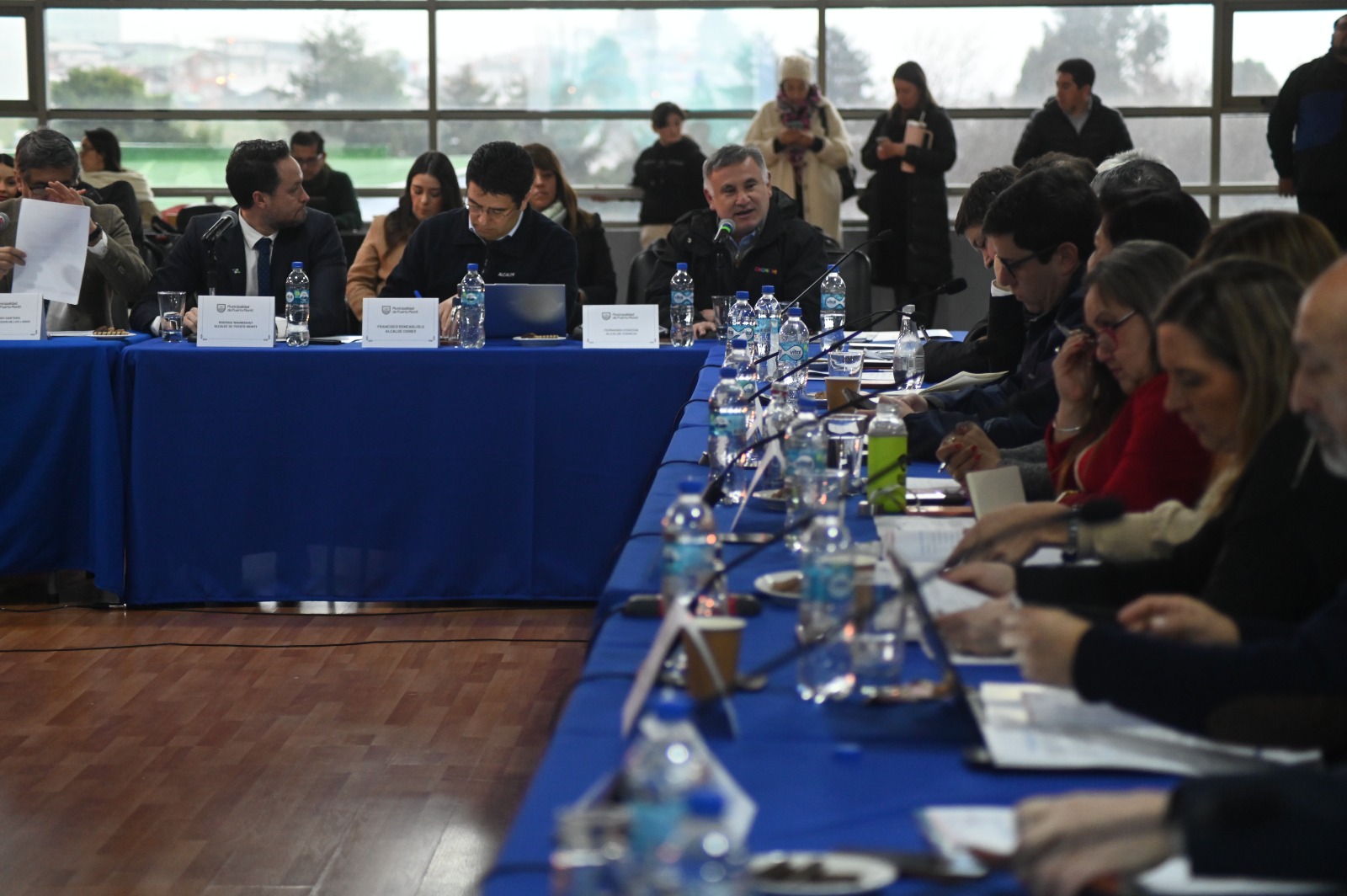 ALCALDE FERNANDO OYARZÚN MACÍAS PARTICIPA EN REUNIÓN “PLAN SALMÓN” DESARROLLADA EN PUERTO MONTT