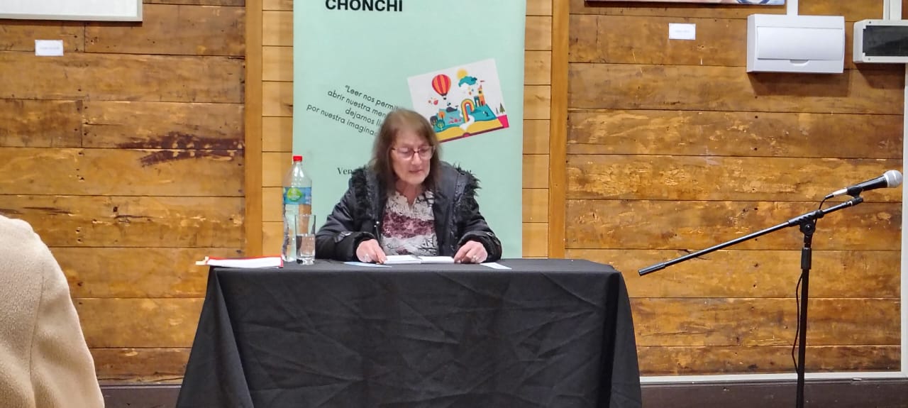 CON GRAN ÉXITO BIBLIOTECA PÚBLICA MUNICIPAL DE CHONCHI REALIZÓ «PRIMER ENCUENTRO POÉTICO».