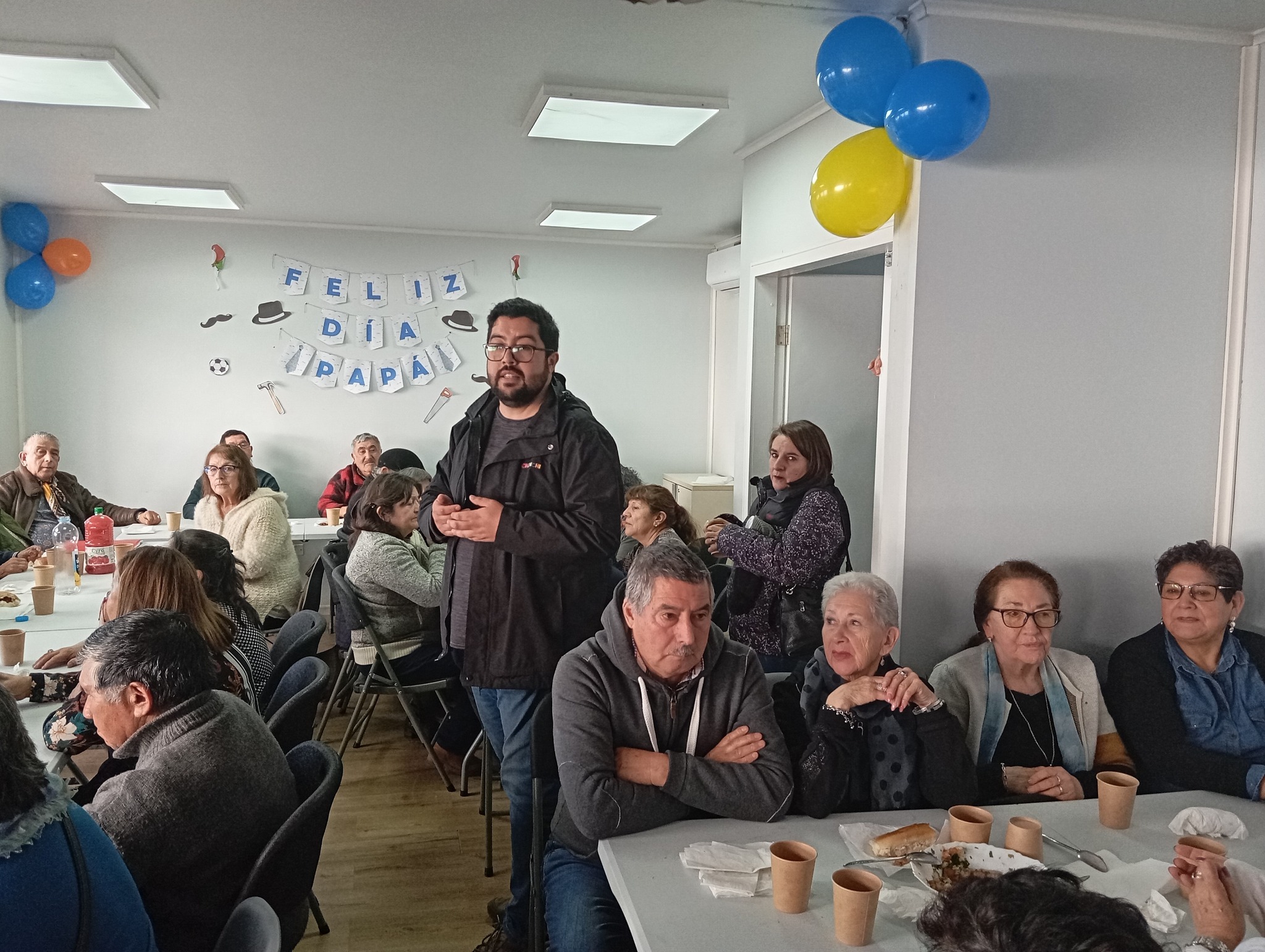 Programa Centro Diurno Comunitario de SENAMA celebra el Día del Padre en Chonchi