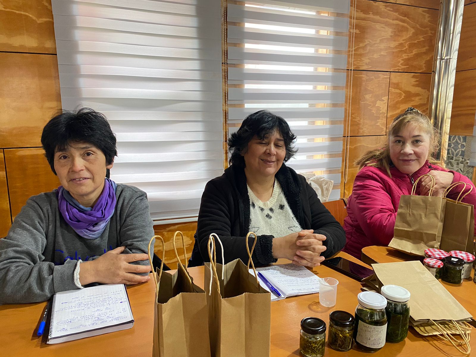 15 PERSONAS SON FAVORECIDAS CON CURSO EN “TÉCNICAS DE ELABORACIÓN DE COSMÉTICA NATURAL” GESTIONADO POR LA OMIL DEL MUNICIPIO DE CHONCHI.