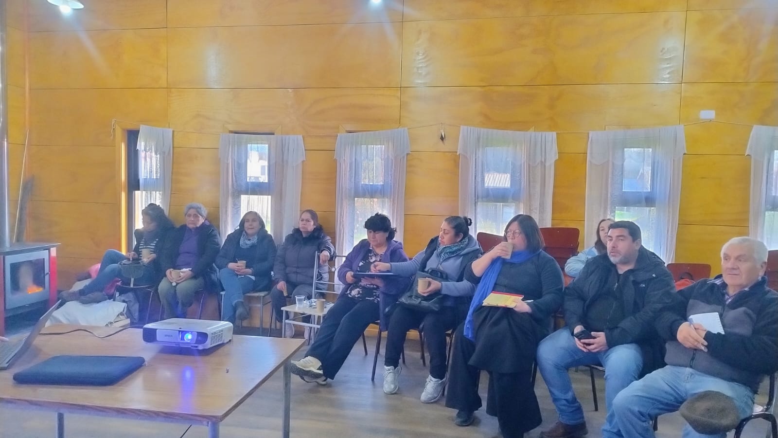 COMUNIDAD DE HUILLINCO PARTICIPA EN EL PROCESO DEL NUEVO PLADECO.