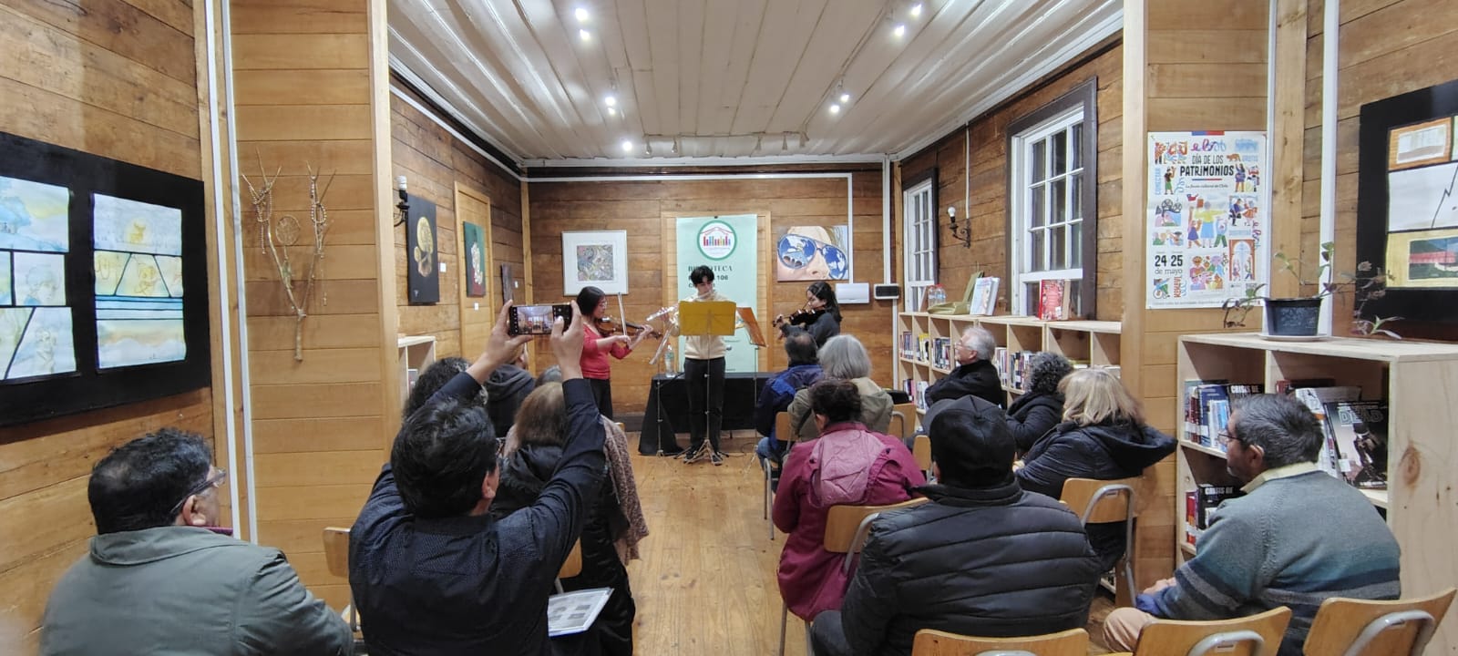 CON GRAN ÉXITO BIBLIOTECA PÚBLICA MUNICIPAL DE CHONCHI REALIZÓ «PRIMER ENCUENTRO POÉTICO».