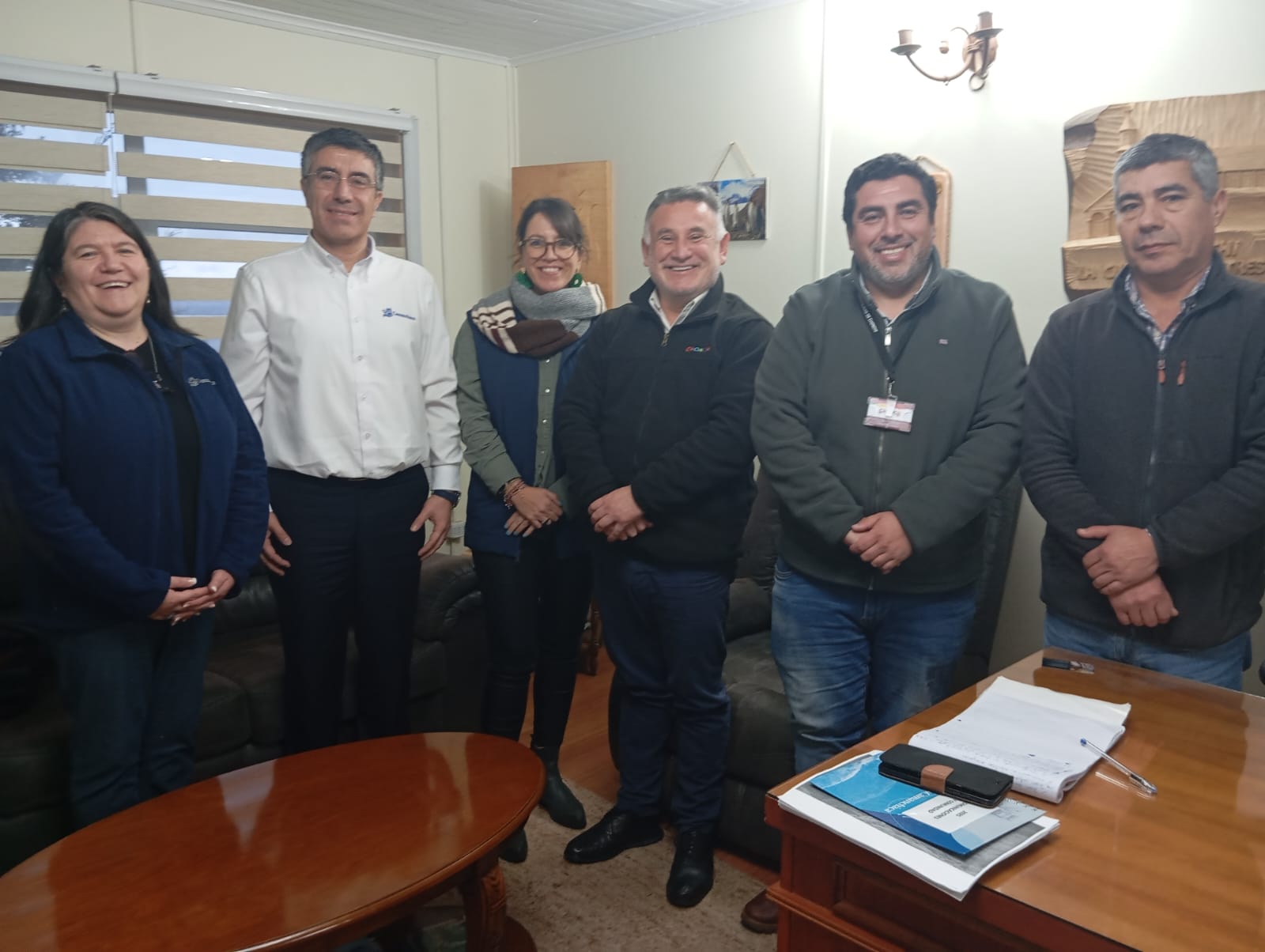 MUNICIPIO DE CHONCHI AFIANZA LAZOS DE TRABAJO CON CAMANCHACA EN BENEFICIO DE LA COMUNIDAD.