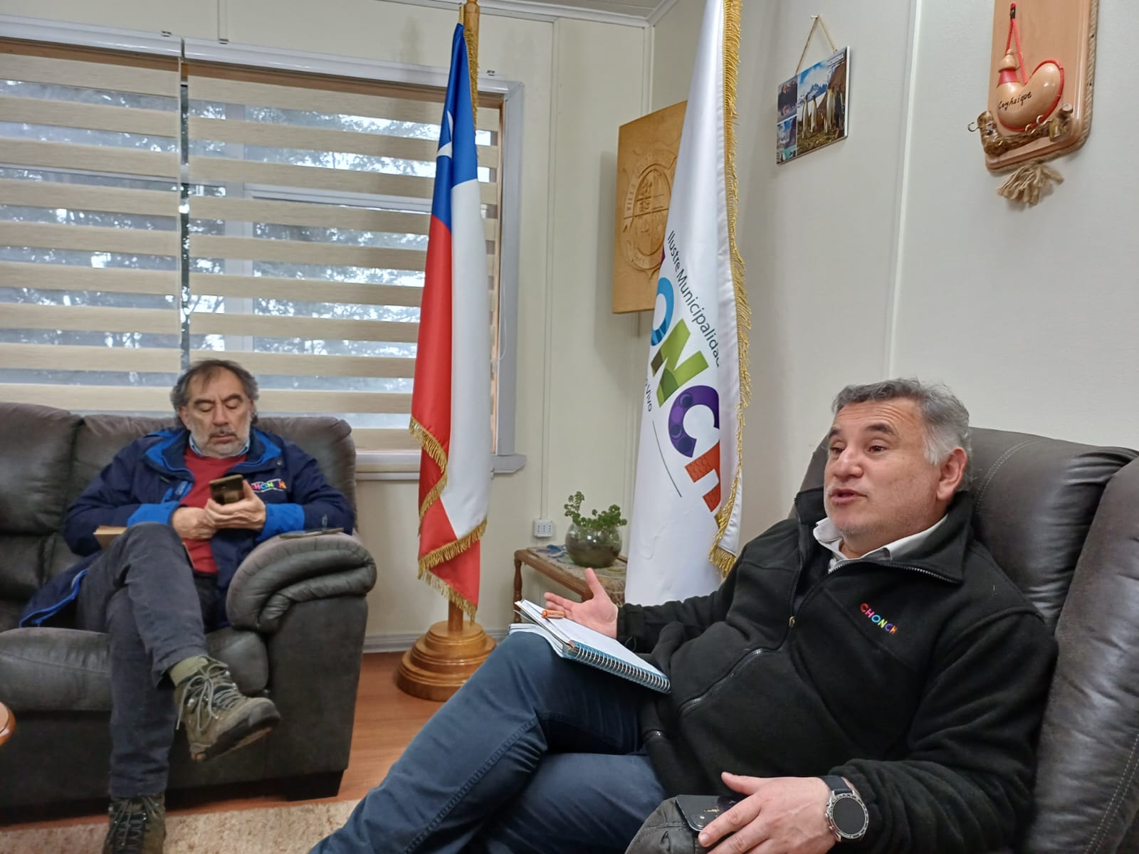 ALCALDE FERNANDO OYARZÚN PLANTEA UNA SERIE DE ACCIONES PARA LA COMUNA A LA SEREMI DE LAS CULTURAS DE LA REGIÓN DE LOS LAGOS.