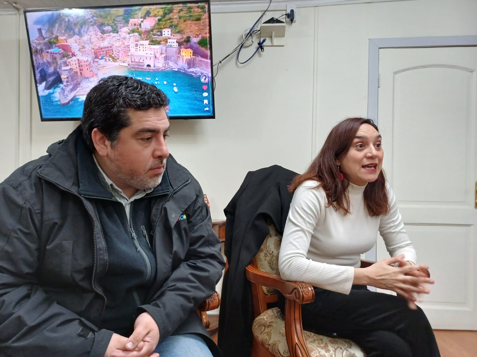 ALCALDE FERNANDO OYARZÚN PLANTEA UNA SERIE DE ACCIONES PARA LA COMUNA A LA SEREMI DE LAS CULTURAS DE LA REGIÓN DE LOS LAGOS.