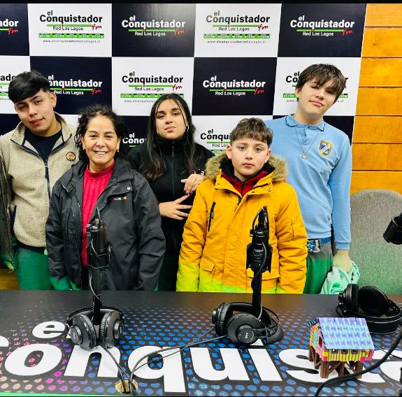 Del folclore al rap: estudiantes de Chonchi invitan a vibrar con “Young Style” en la Escuela San Carlos.