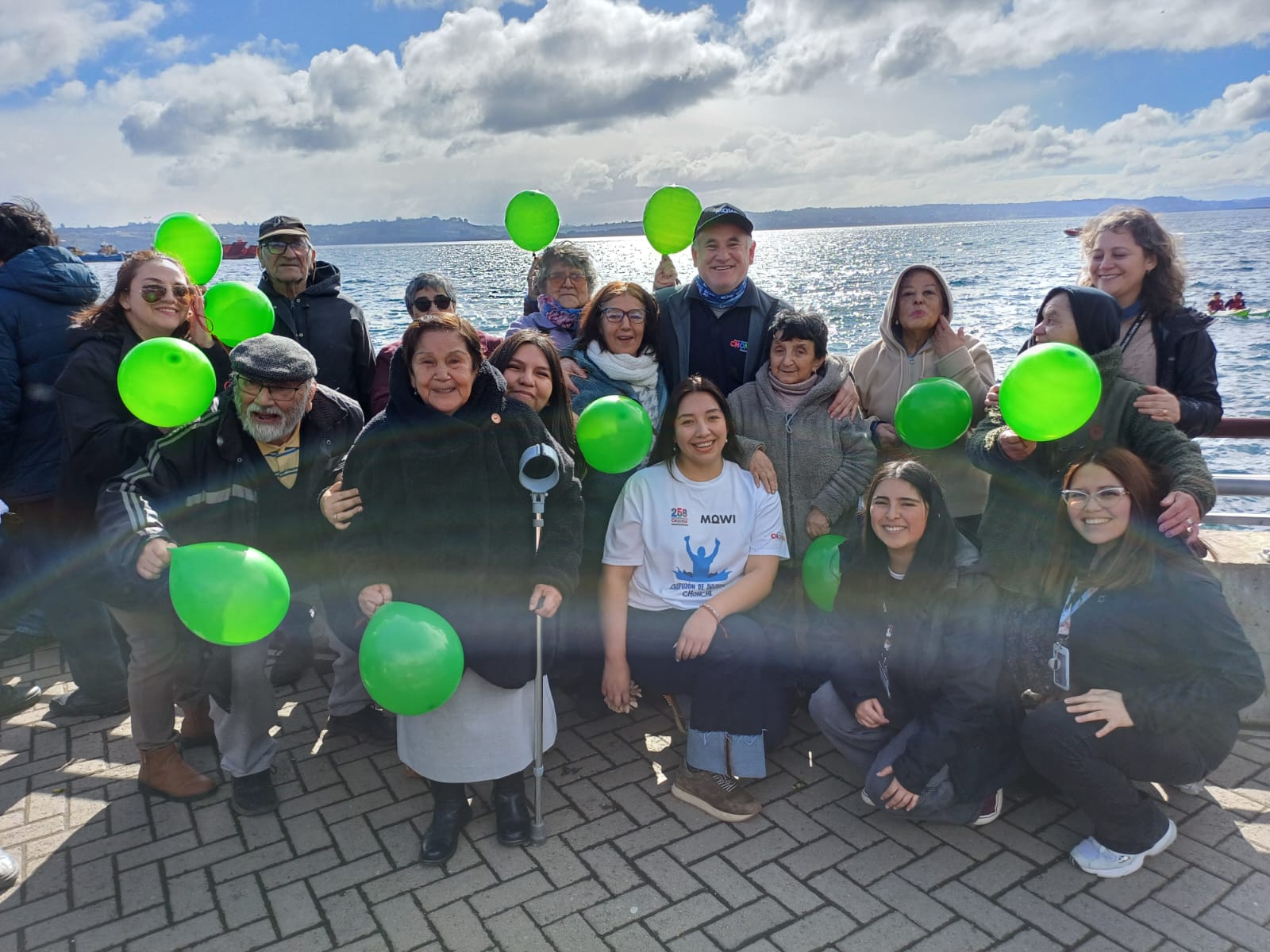 se realizó el Primer Chapuzón de Invierno de Chonchi y se escribió una página histórica con la increíble participación de MIL VALIENTES.