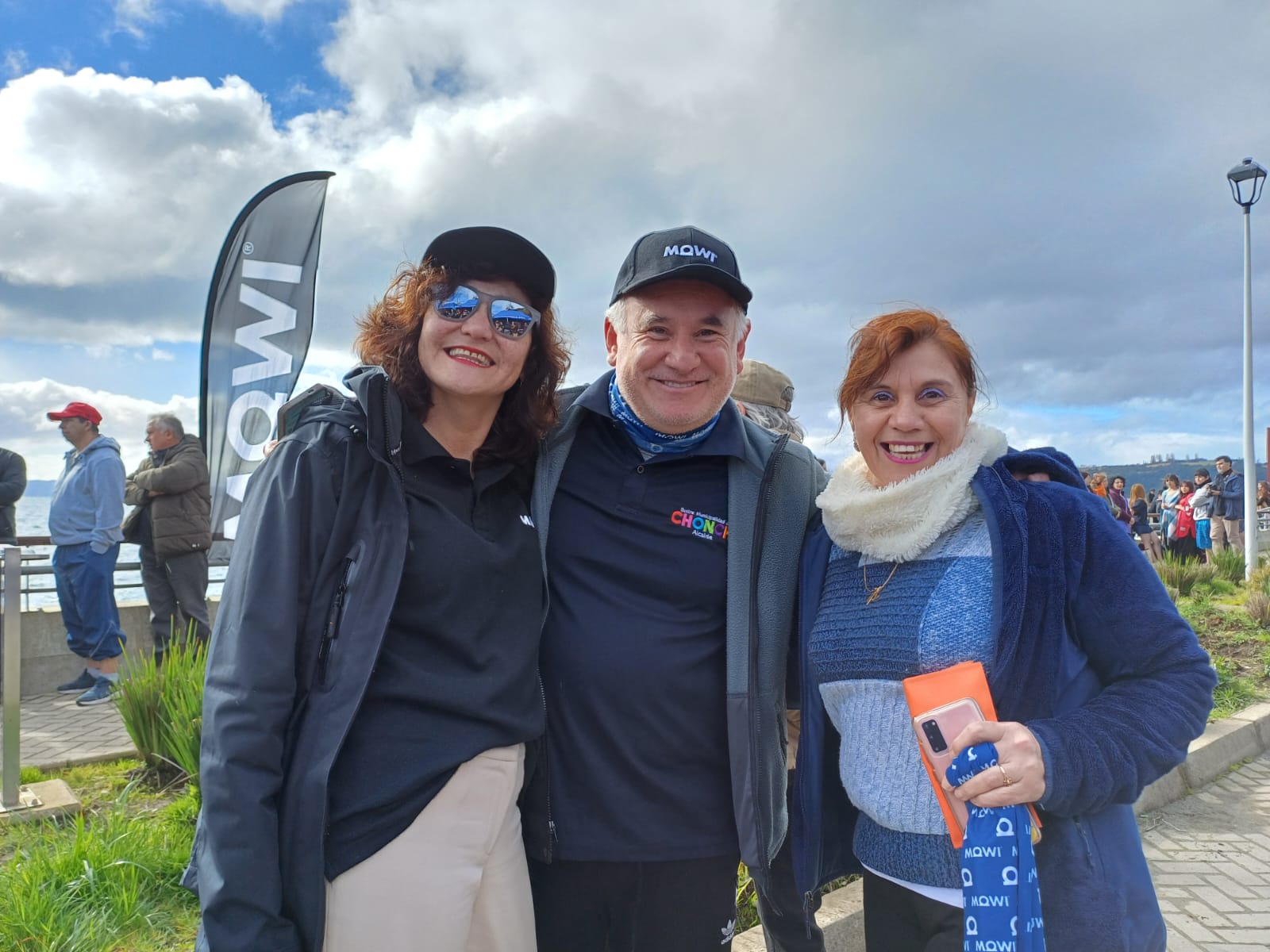 se realizó el Primer Chapuzón de Invierno de Chonchi y se escribió una página histórica con la increíble participación de MIL VALIENTES.