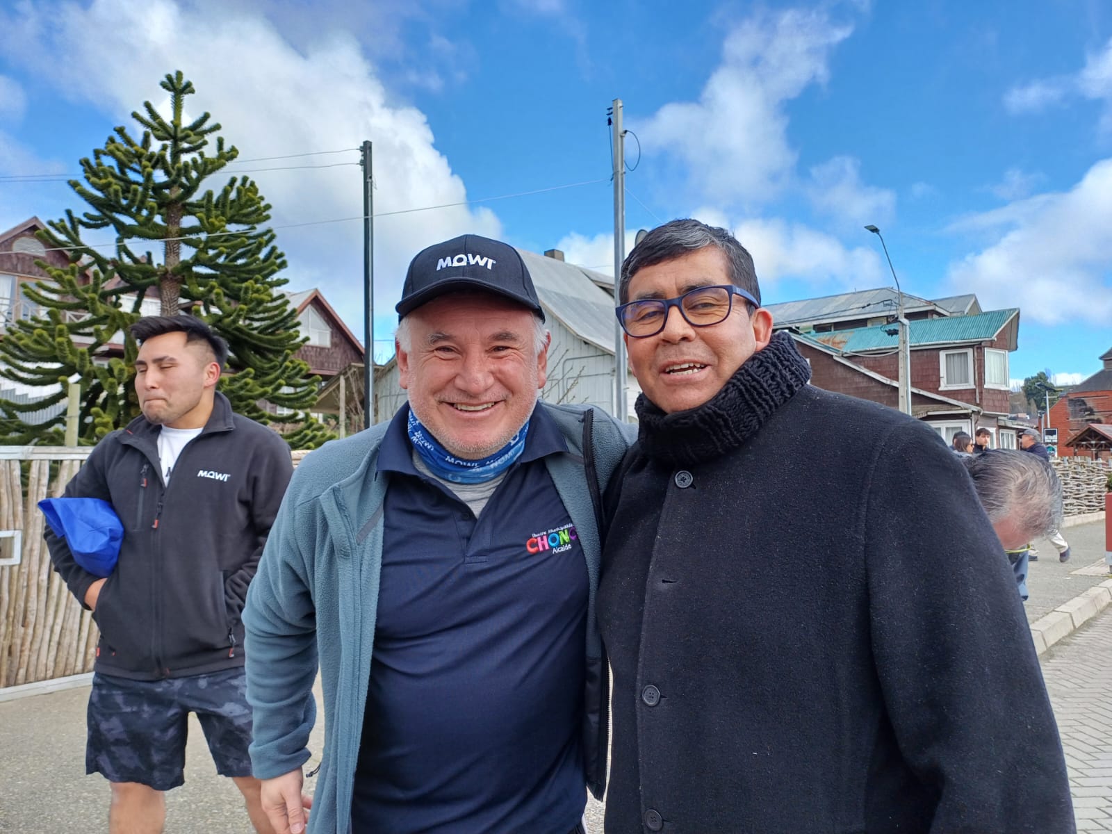 se realizó el Primer Chapuzón de Invierno de Chonchi y se escribió una página histórica con la increíble participación de MIL VALIENTES.