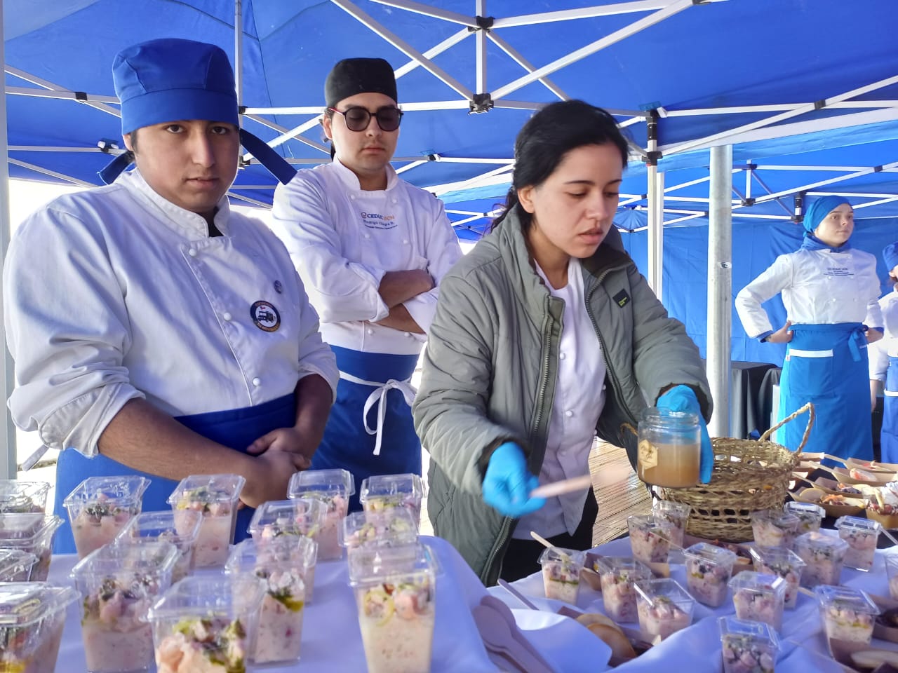 Sabores Ancestrales de Chiloé en costanera de Chonchi.