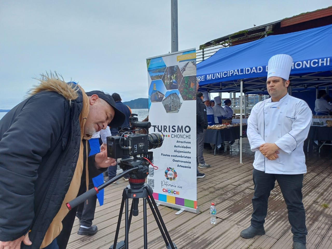Sabores Ancestrales de Chiloé en costanera de Chonchi.