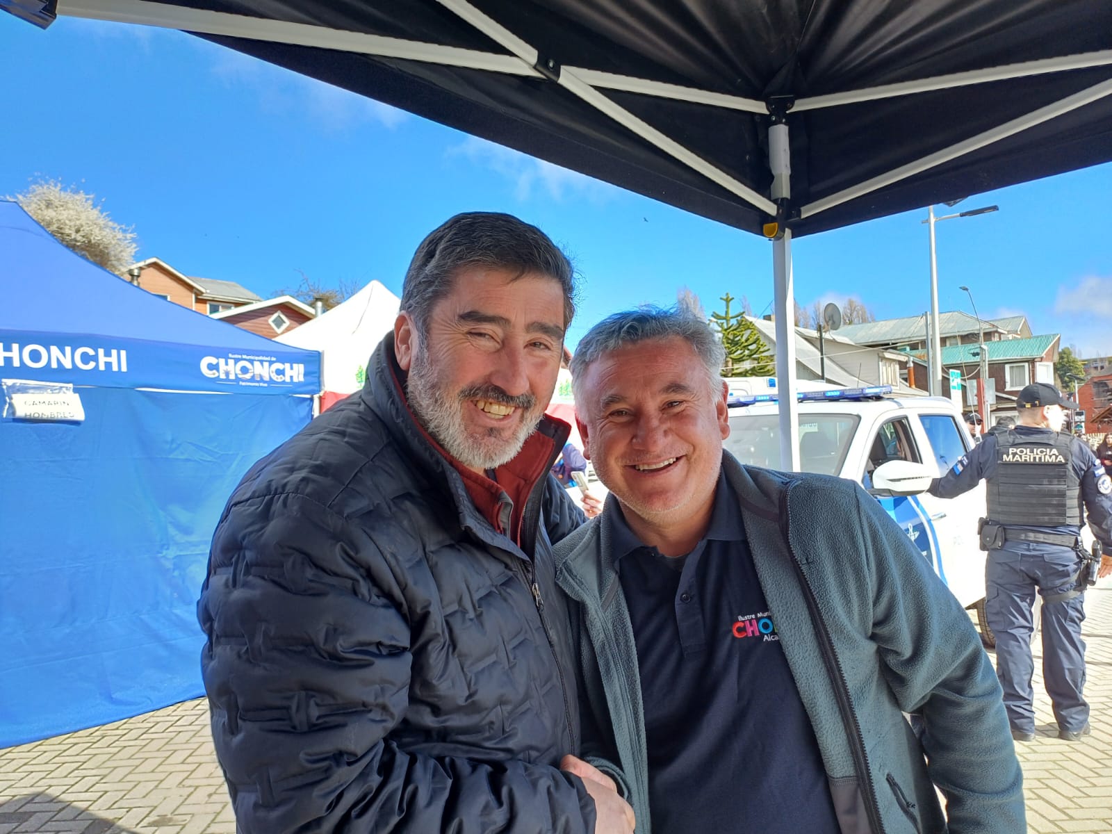 se realizó el Primer Chapuzón de Invierno de Chonchi y se escribió una página histórica con la increíble participación de MIL VALIENTES.