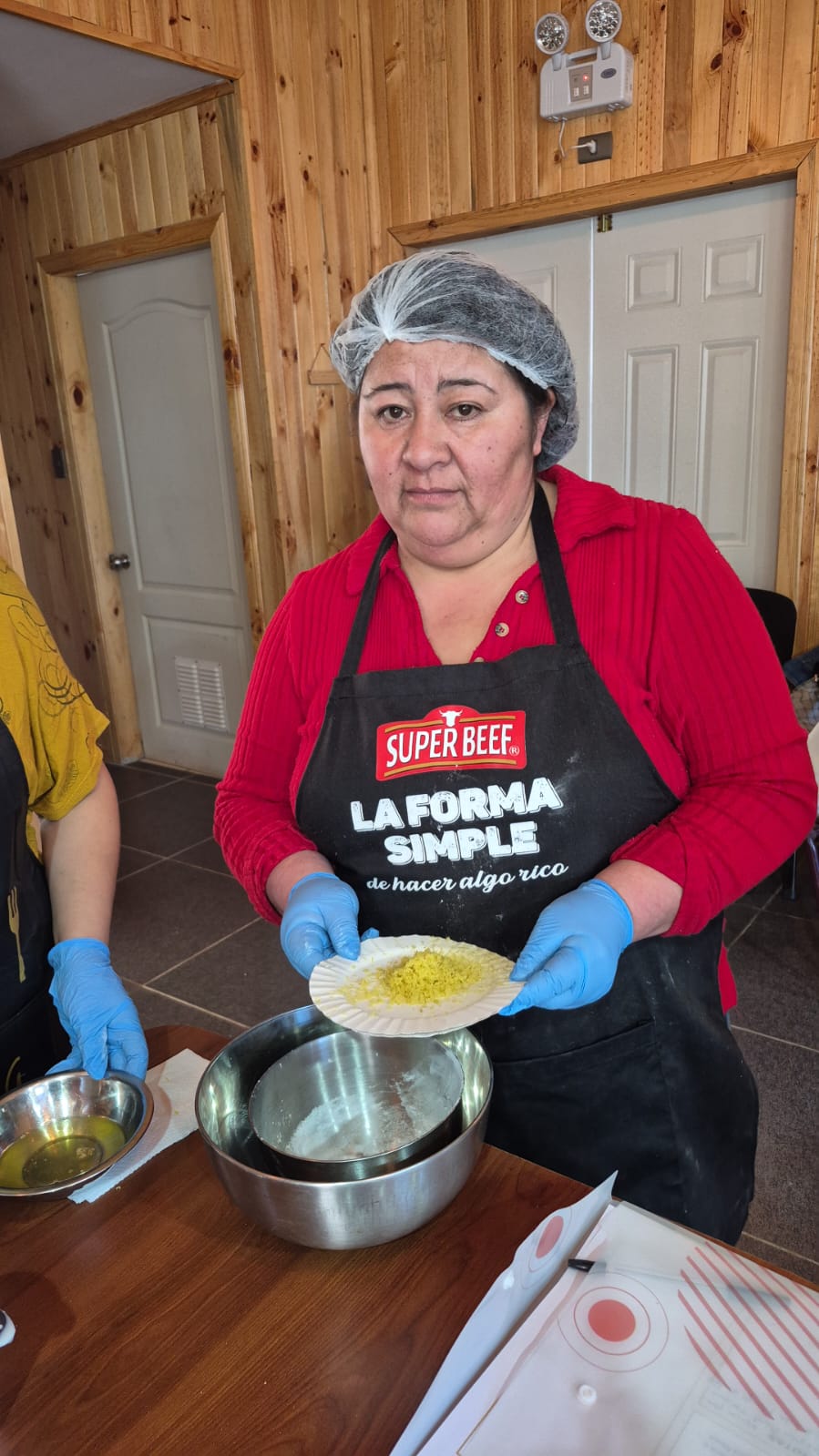 DIEZ USUARIAS DEL PROGRAMA “MUJERES JEFAS DE HOGAR” DE CHONCHI FINALIZAN CON ÉXITO CURSO EN “PASTELERÍA CHILENA”