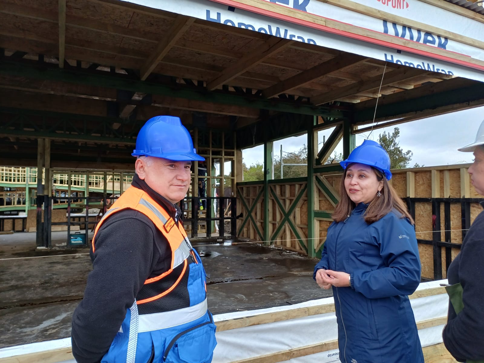 60% DE AVANCE LLEVAN LAS OBRAS DE REPOSICIÓN DE LA ESCUELA DE QUITRIPULLI.