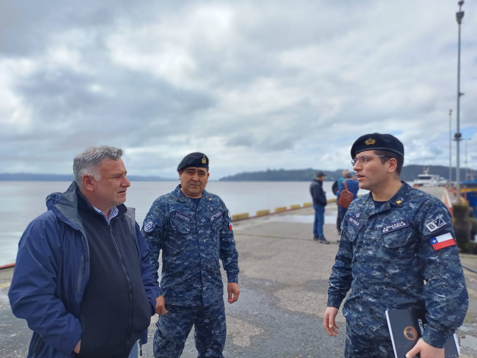 Avanzan gestiones para garantizar seguridad y operatividad del muelle de Chonchi.