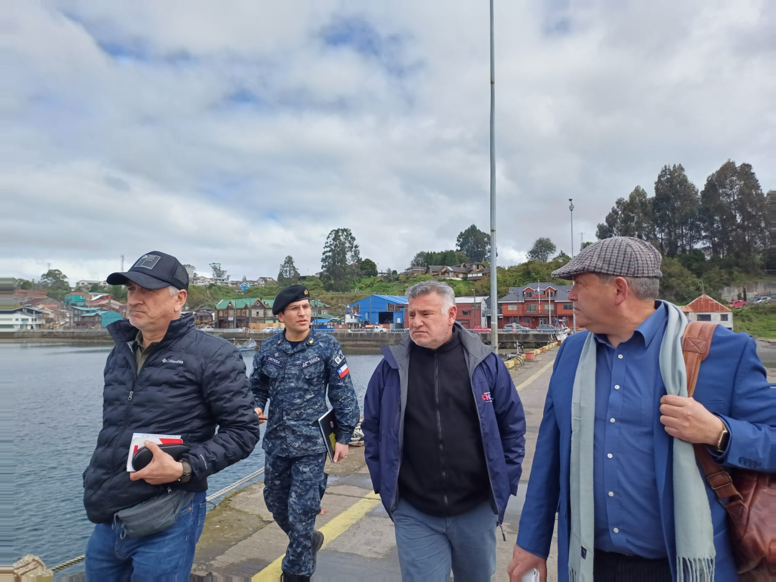 Avanzan gestiones para garantizar seguridad y operatividad del muelle de Chonchi.