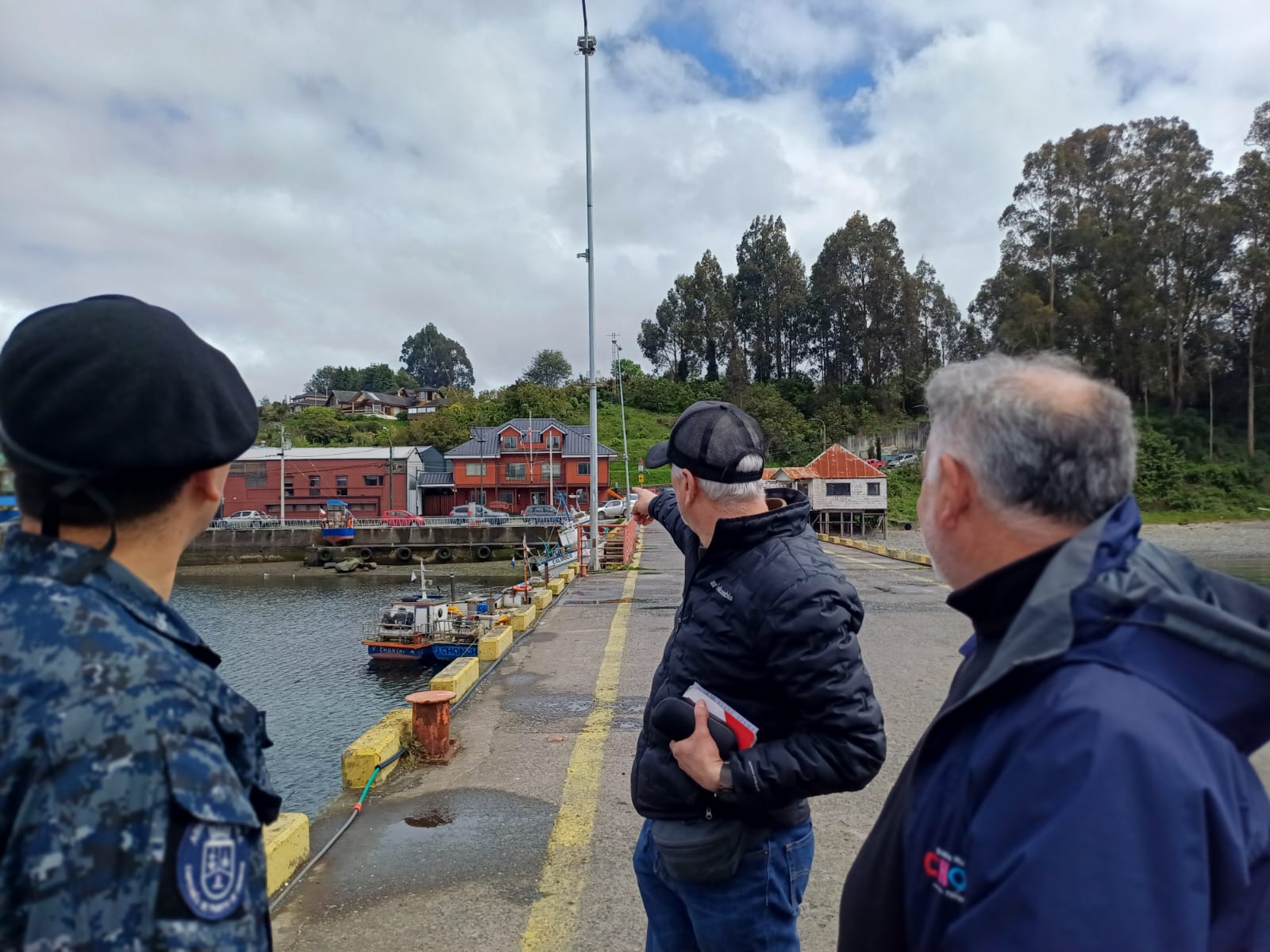 Avanzan gestiones para garantizar seguridad y operatividad del muelle de Chonchi.