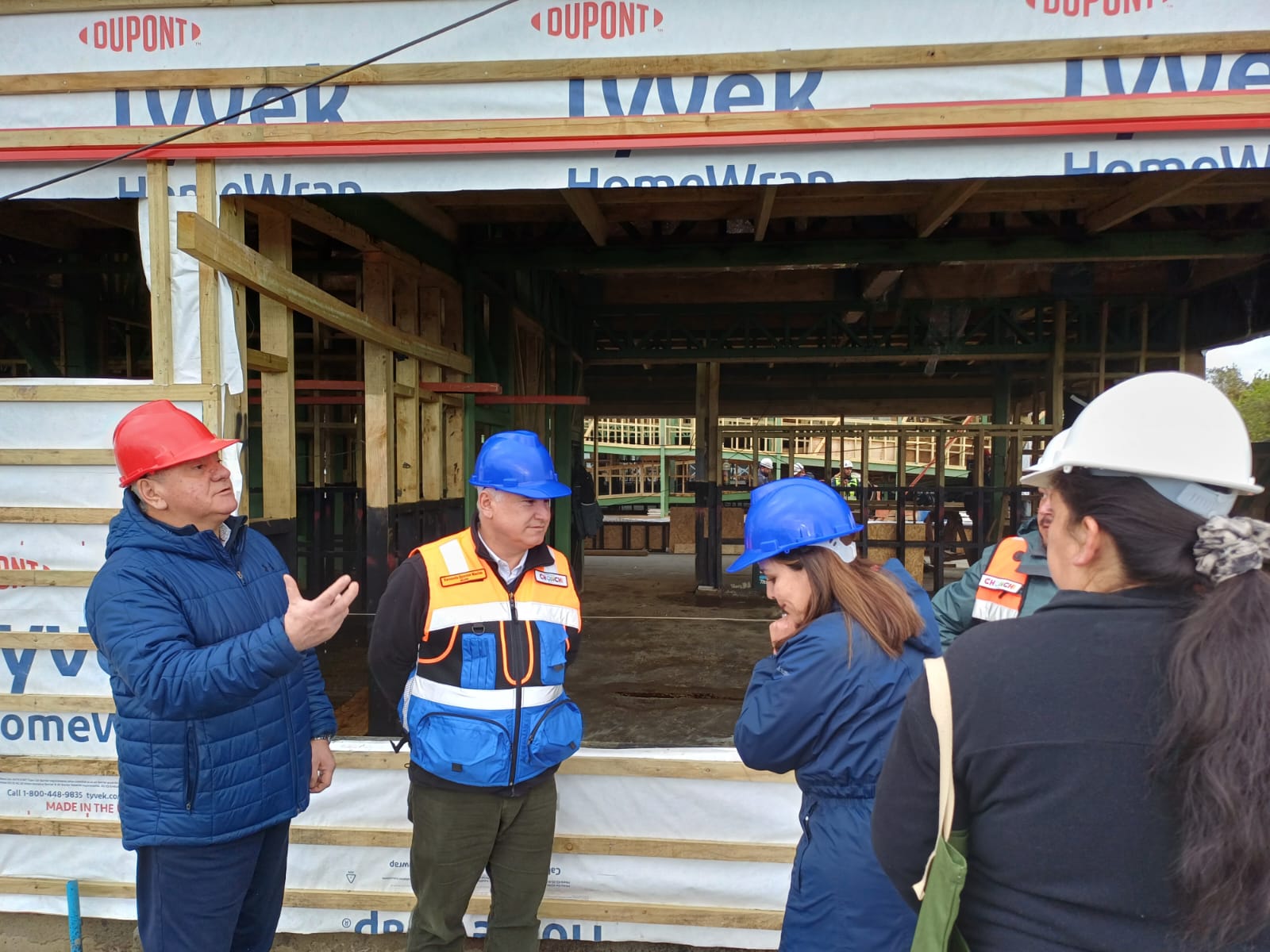 60% DE AVANCE LLEVAN LAS OBRAS DE REPOSICIÓN DE LA ESCUELA DE QUITRIPULLI.