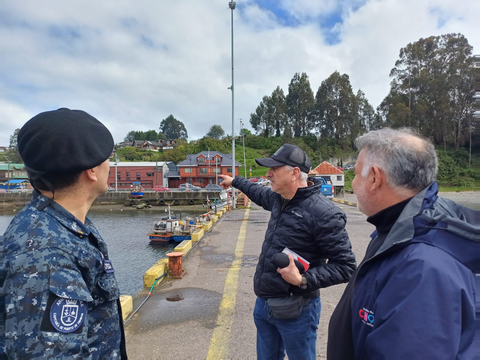 Avanzan gestiones para garantizar seguridad y operatividad del muelle de Chonchi.