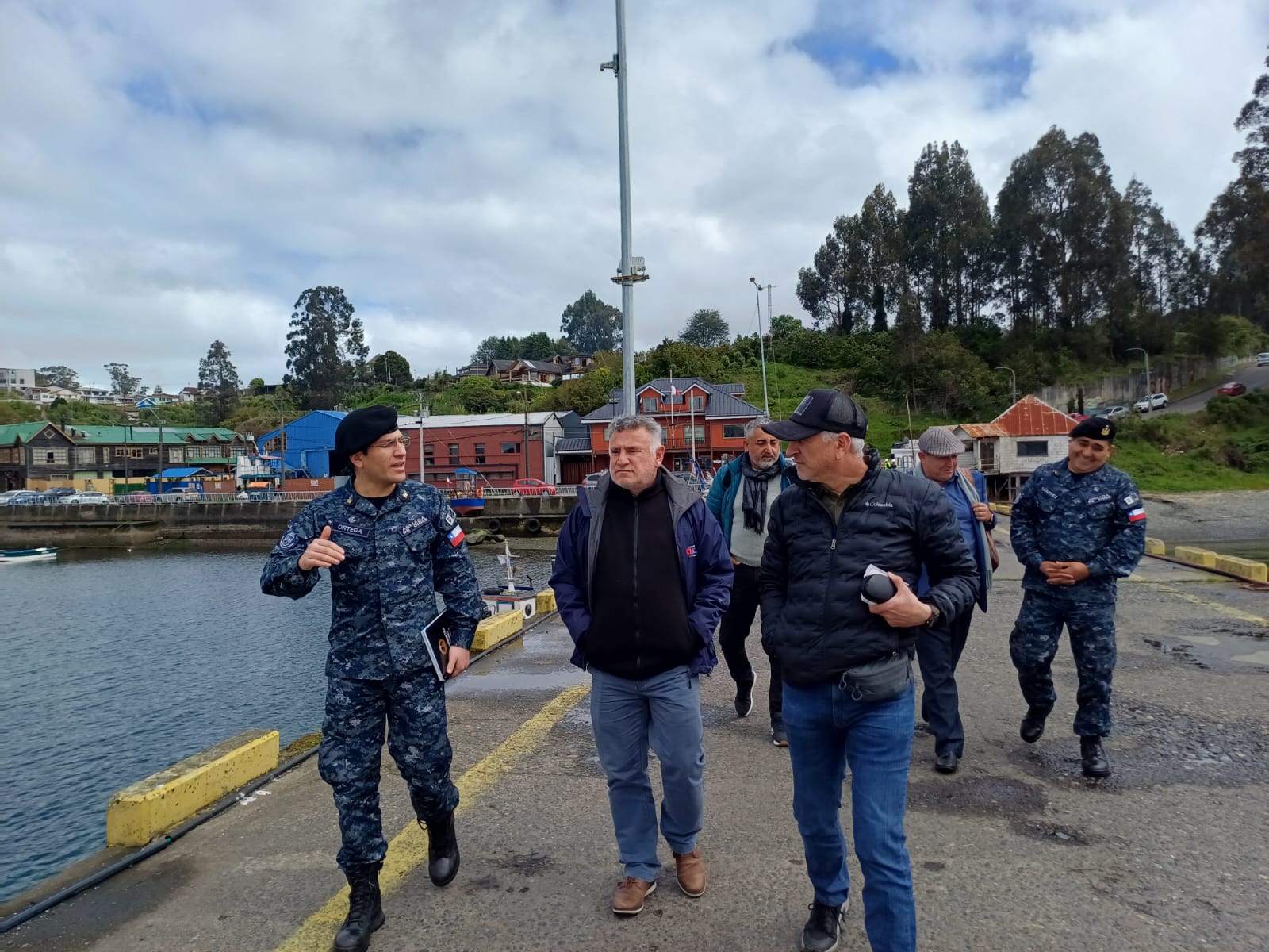 Avanzan gestiones para garantizar seguridad y operatividad del muelle de Chonchi.