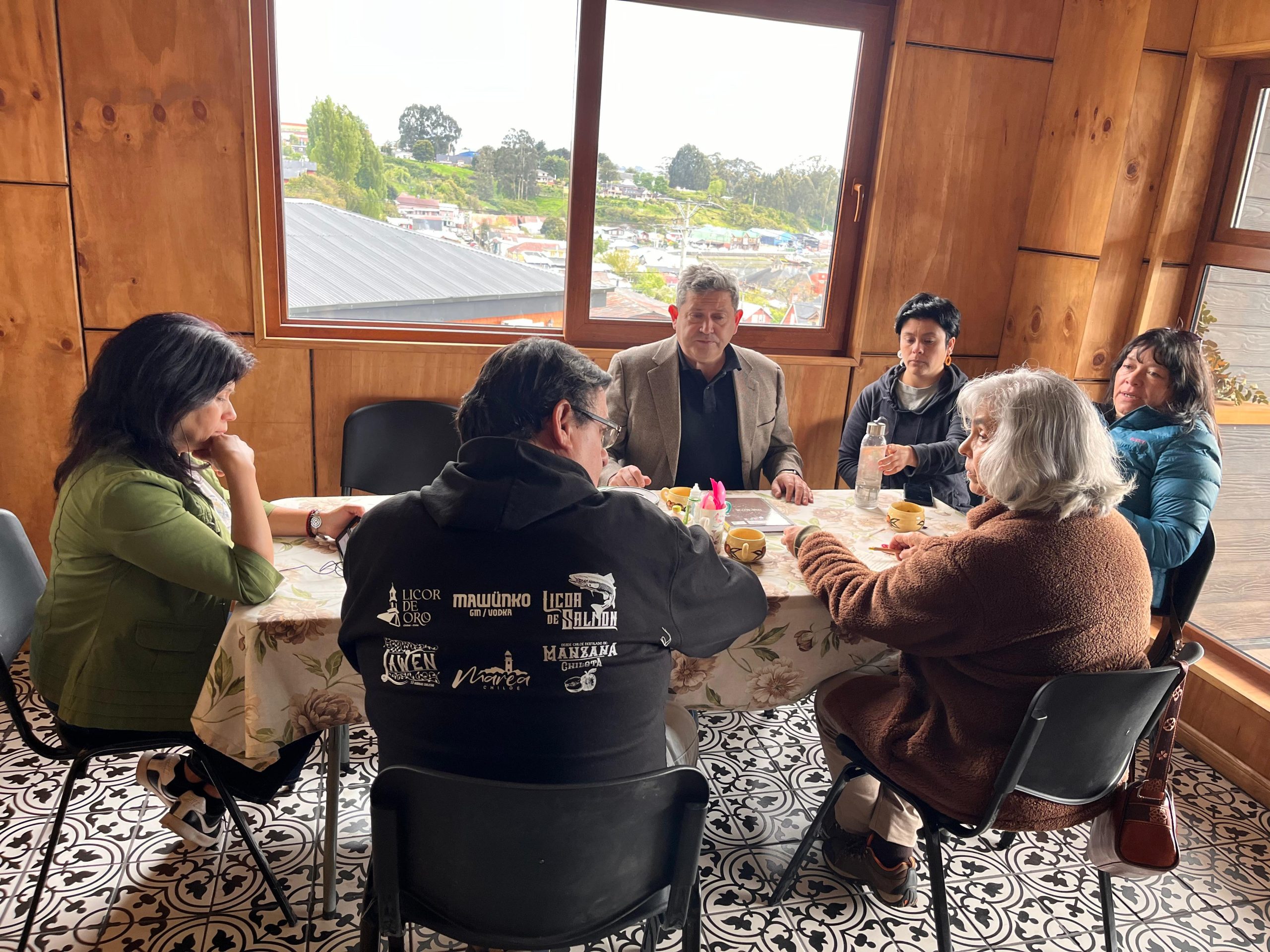 De Chonchi a Ñuñoa: Emprendedores brillan en exitosa Feria Chiloé Day.