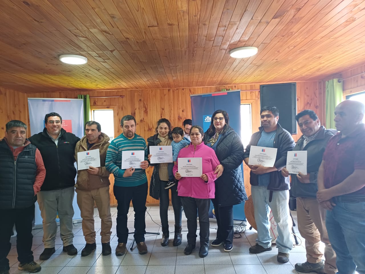 NUEVE VECINOS Y VECINAS DE CHONCHI SON FAVORECIDOS CON EL FONDO DE EQUIPAMIENTO BÁSICO Y HABITABILIDAD DE PREDIOS DE CONADI