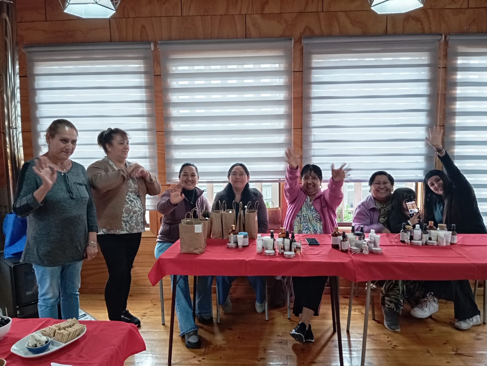 CON ÉXITO FINALIZAN DIEZ USUARIAS DE LA OMIL DE CHONCHI CURSO “TÉCNICAS DE ELABORACIÓN DE PRODUCTOS COSMÉTICOS NATURALES”.