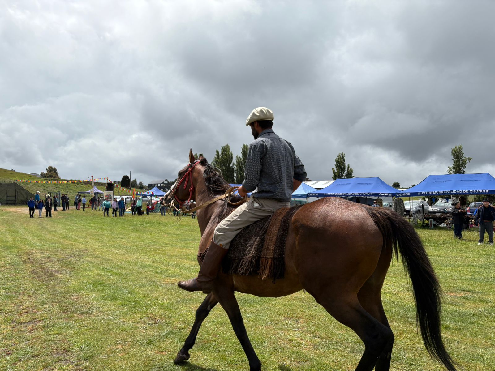 CHONCHI: MÁS DE MIL PERSONAS DISFRUTARON CON EL “PRIMER FESTIVAL COSTUMBRISTA DE QUINCHED”.