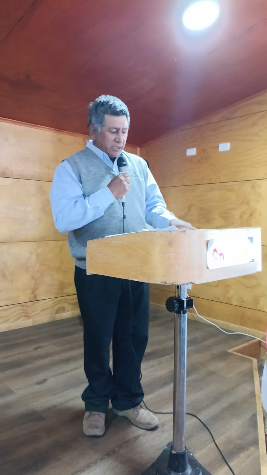 36 FAMILIAS DE LAS COMUNIDADES INDÍGENAS DE HUILLINCO ALTO Y LA MONTAÑA RECIBIERON SUS ANHELADOS TÍTULOS DE DOMINIO DE LA CONADI.