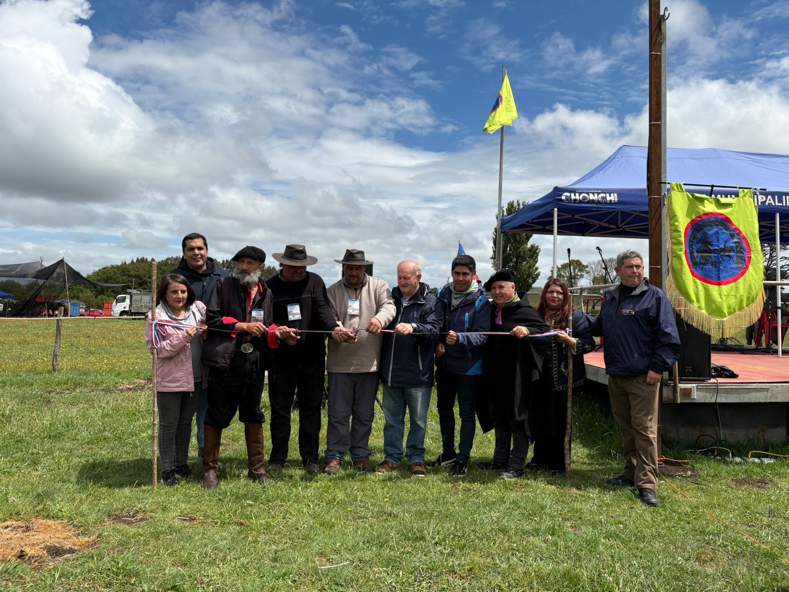 CHONCHI: MÁS DE MIL PERSONAS DISFRUTARON CON EL “PRIMER FESTIVAL COSTUMBRISTA DE QUINCHED”.