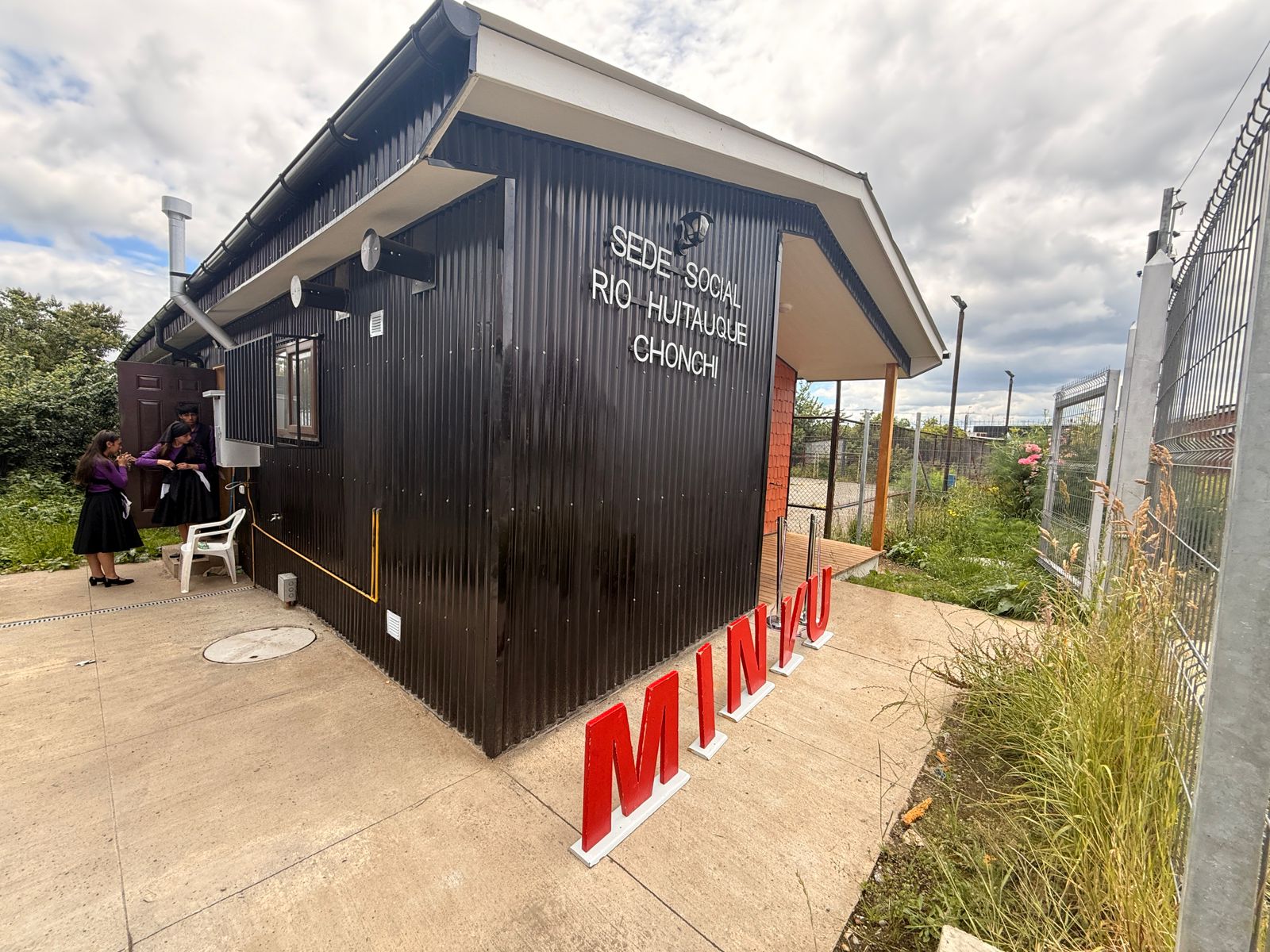 LA JUNTA DE VECINOS RIO HUITAUQUE CUENTA CON UN REMOZADO RECINTO QUE VIENE A FORTALECER EL DESARROLLO COMUNITARIO.