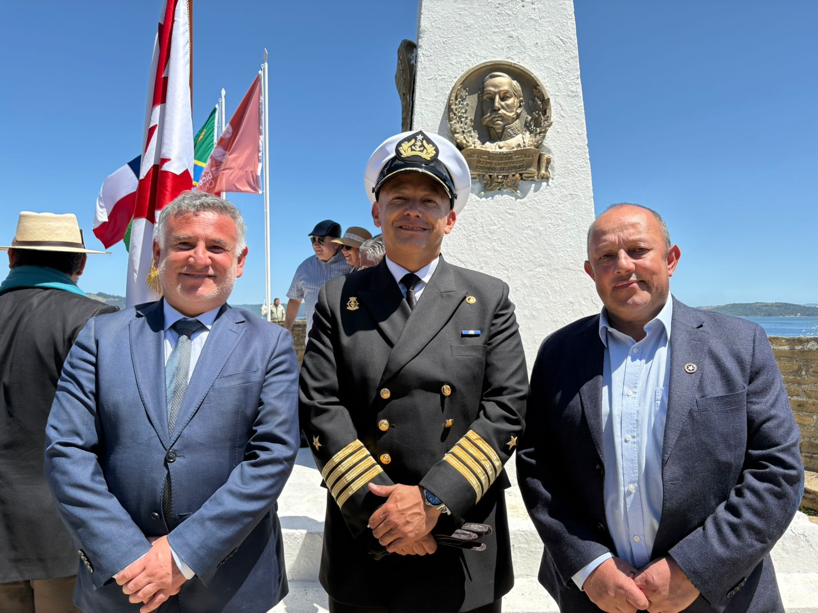ALCALDE FERNANDO OYARZÚN MACÍAS PARTICIPA EN ACTO DE CONMEMORACIÓN DEL BICENTENARIO DE CHILOÉ.