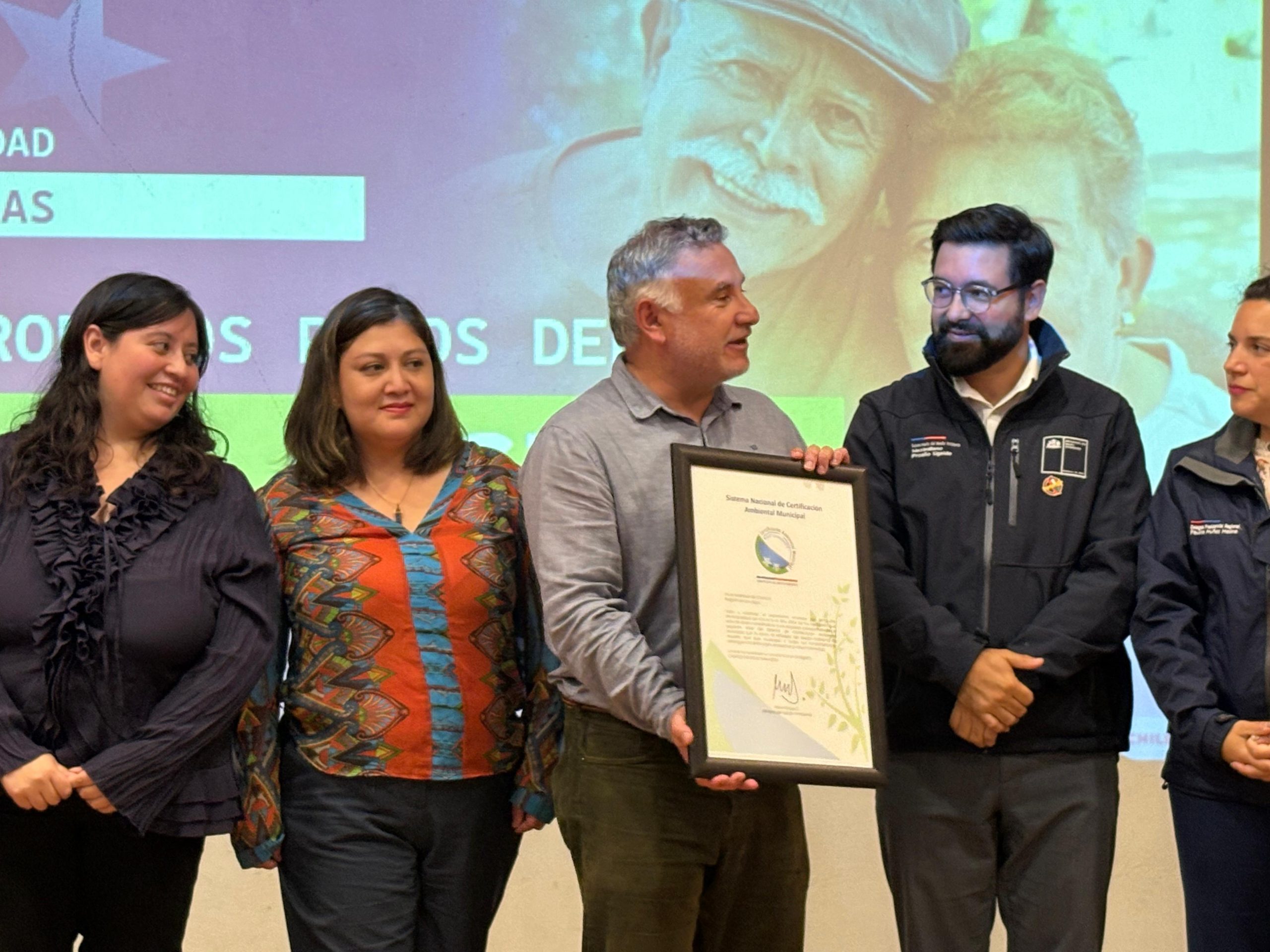 MUNICIPIO DE CHONCHI RECIBE CERTIFICACIÓN AMBIENTAL NIVEL INTERMEDIO.