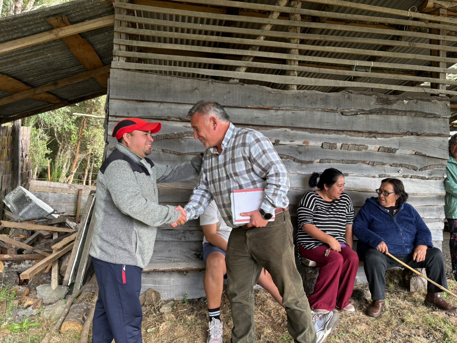 Reunión de Coordinación Interinstitucional en Dicham: Comunidad Indígena Caumin Lidera Diálogo sobre Desarrollo y Territorio.