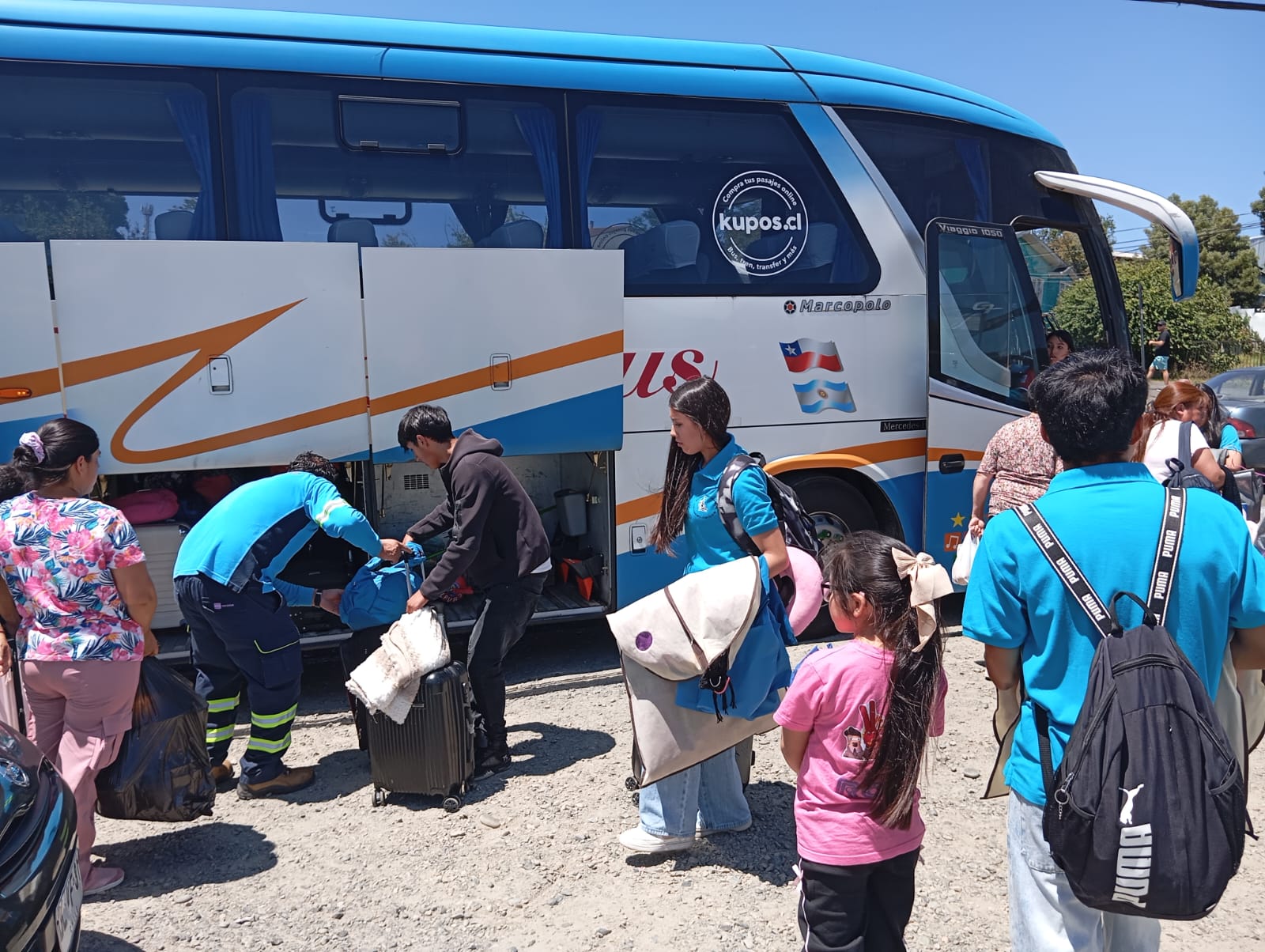 TALLER DE DANZAS “FUSIÓN FOLCLÓRICA” DE CHONCHI EMPRENDE INTENSO VIAJE DE PRESENTACIONES Y ACTIVIDADES A LA ZONA CENTRAL DE NUESTRO PAÍS.