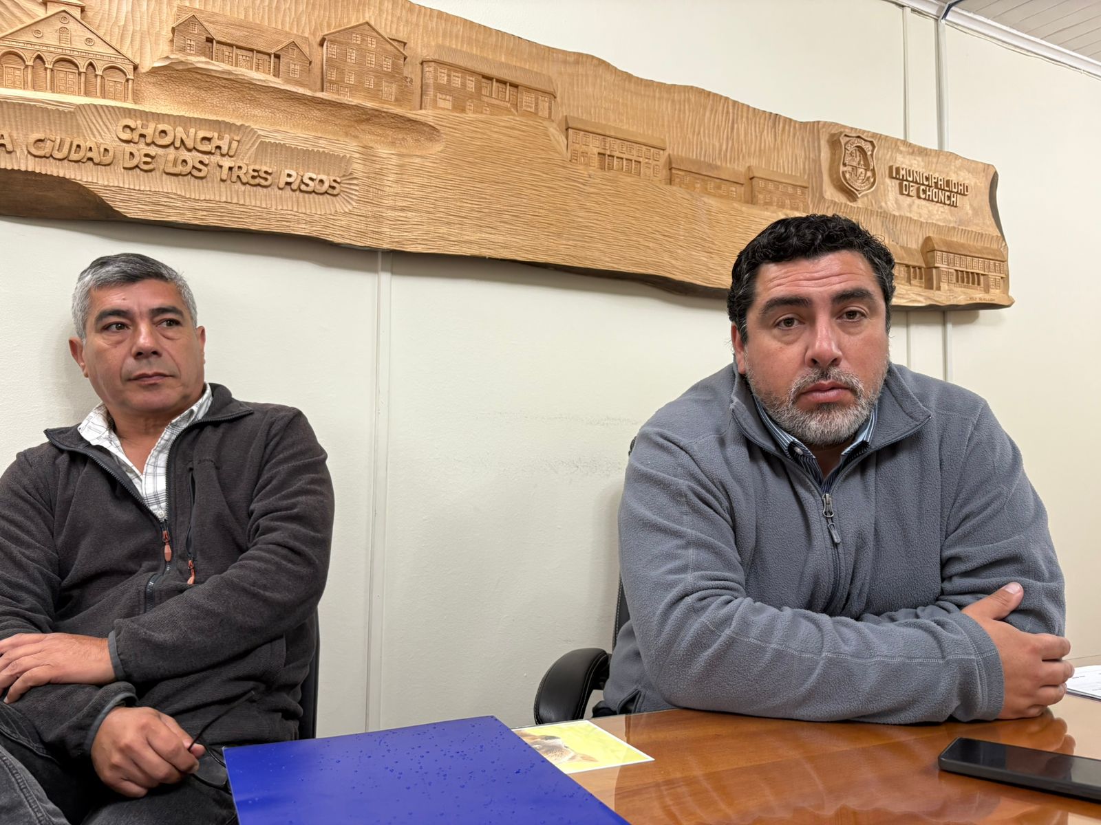 Municipio de Chonchi y SLEP Chiloé establecen principales acuerdos para utilización de recintos educativos durante el verano.