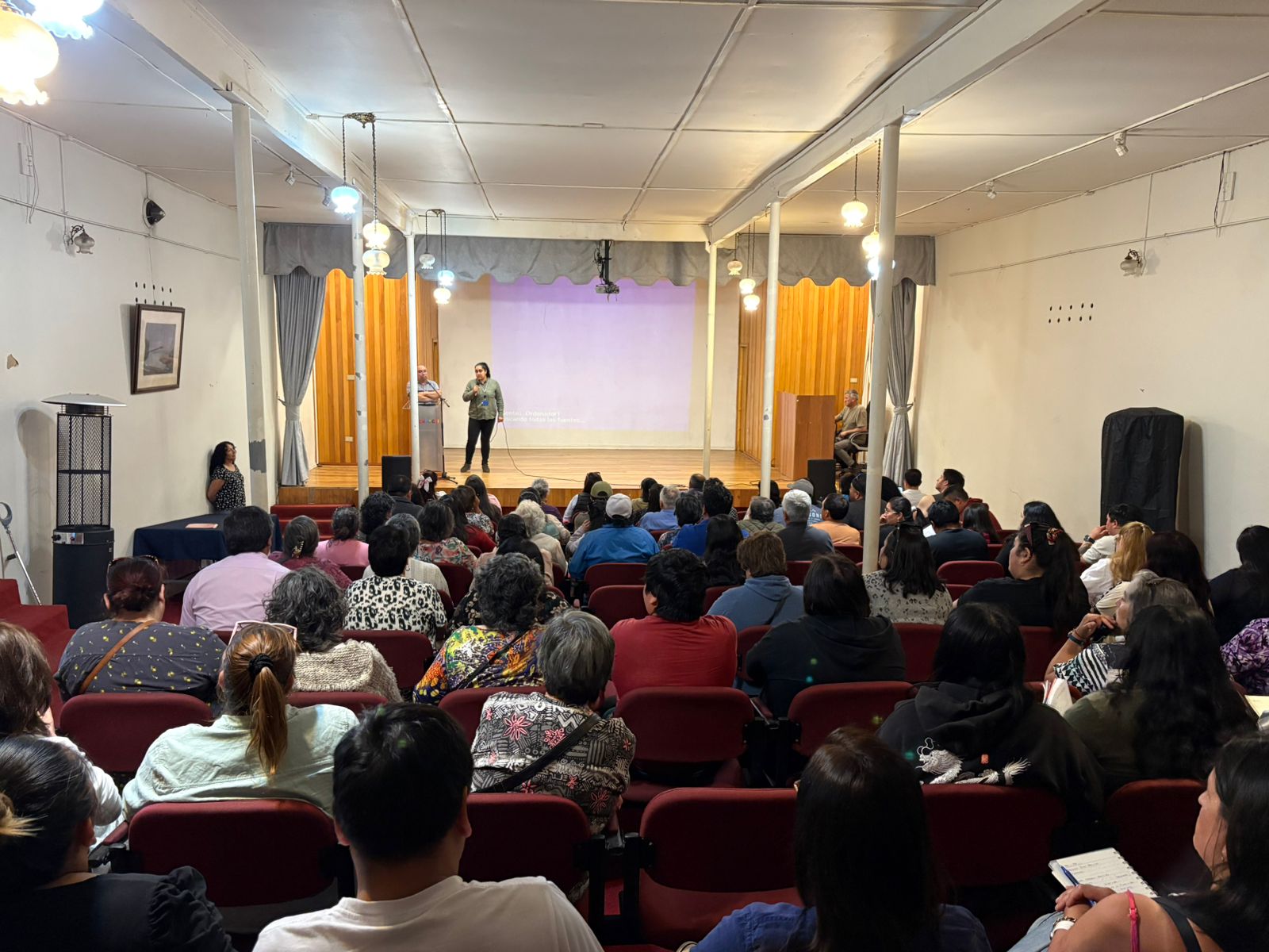 Reunión Informativa SII en Chonchi: Capacitación Interna para Mejor Servicio a Nuestros Emprendedores.