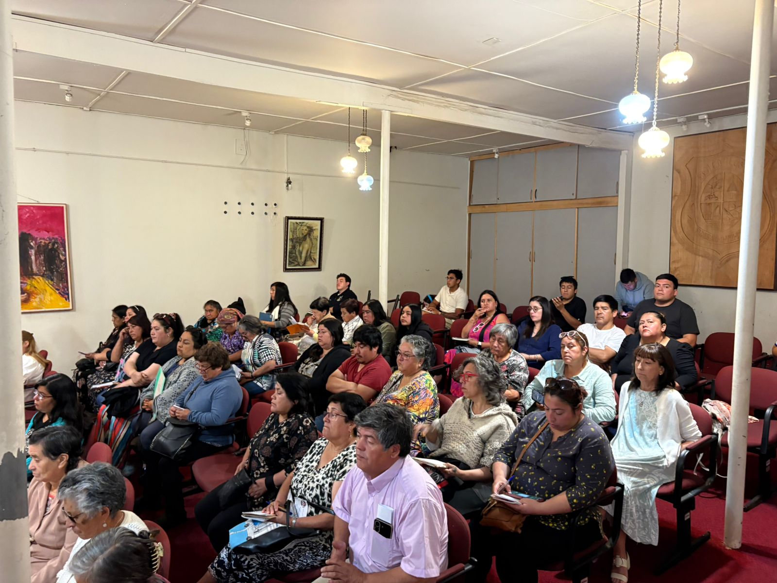 Reunión Informativa SII en Chonchi: Capacitación Interna para Mejor Servicio a Nuestros Emprendedores.