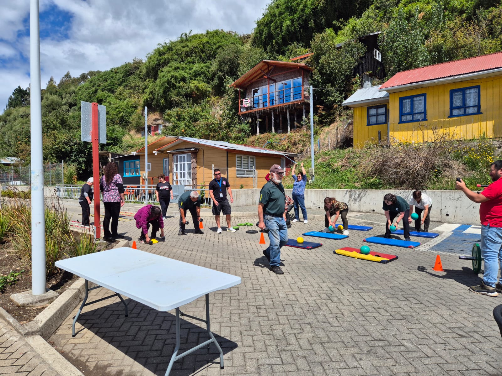 Jornada Activa para Personas Mayores en la Costanera