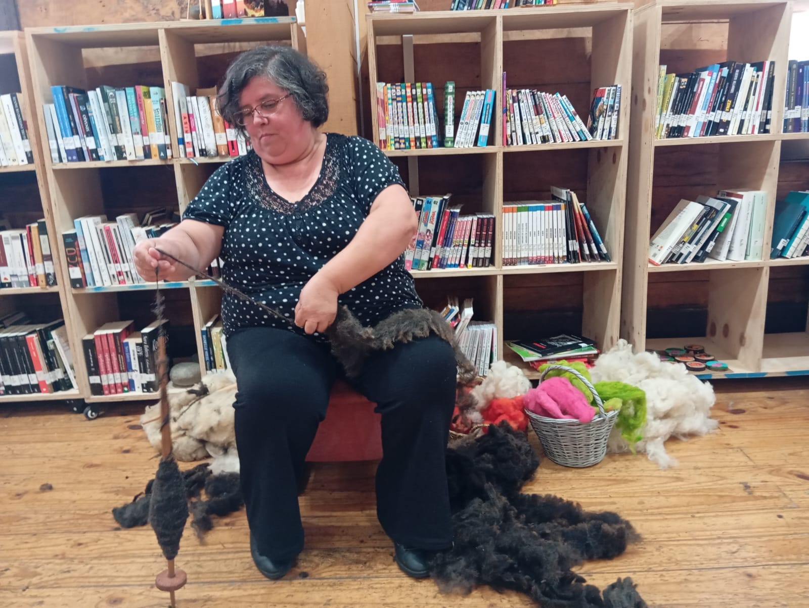 MUNICIPIO DE CHONCHI PONE EN VALOR EL KELGWO PARA QUE NO SE PIERDA ESTE HERMOSO OFICIO