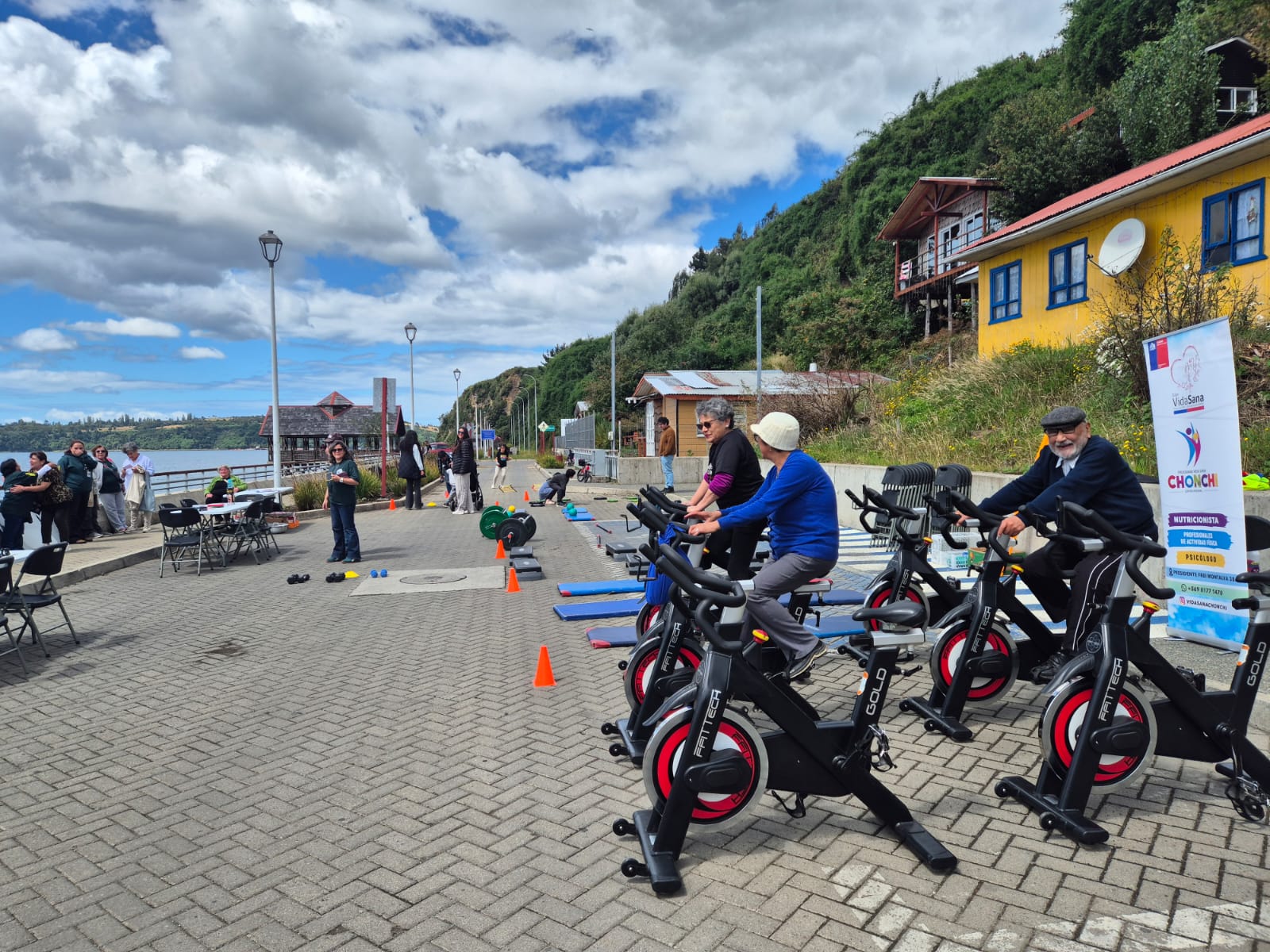Jornada Activa para Personas Mayores en la Costanera